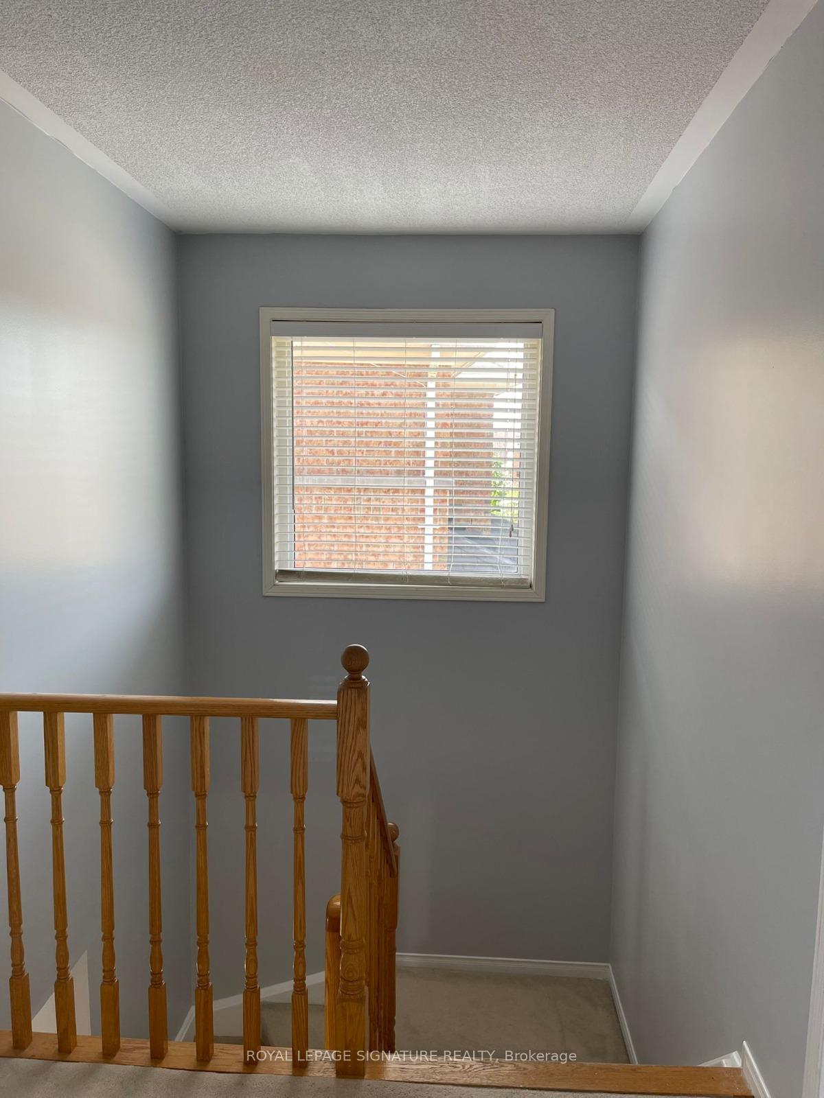 Photo 9 of 155 Sugarhill Drive, Brampton, Fletcher's Meadow — HOMEH