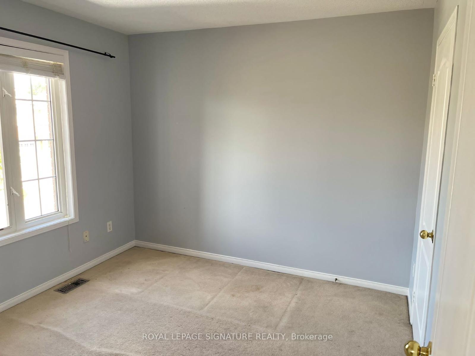 Photo 12 of 155 Sugarhill Drive, Brampton, Fletcher's Meadow — HOMEH