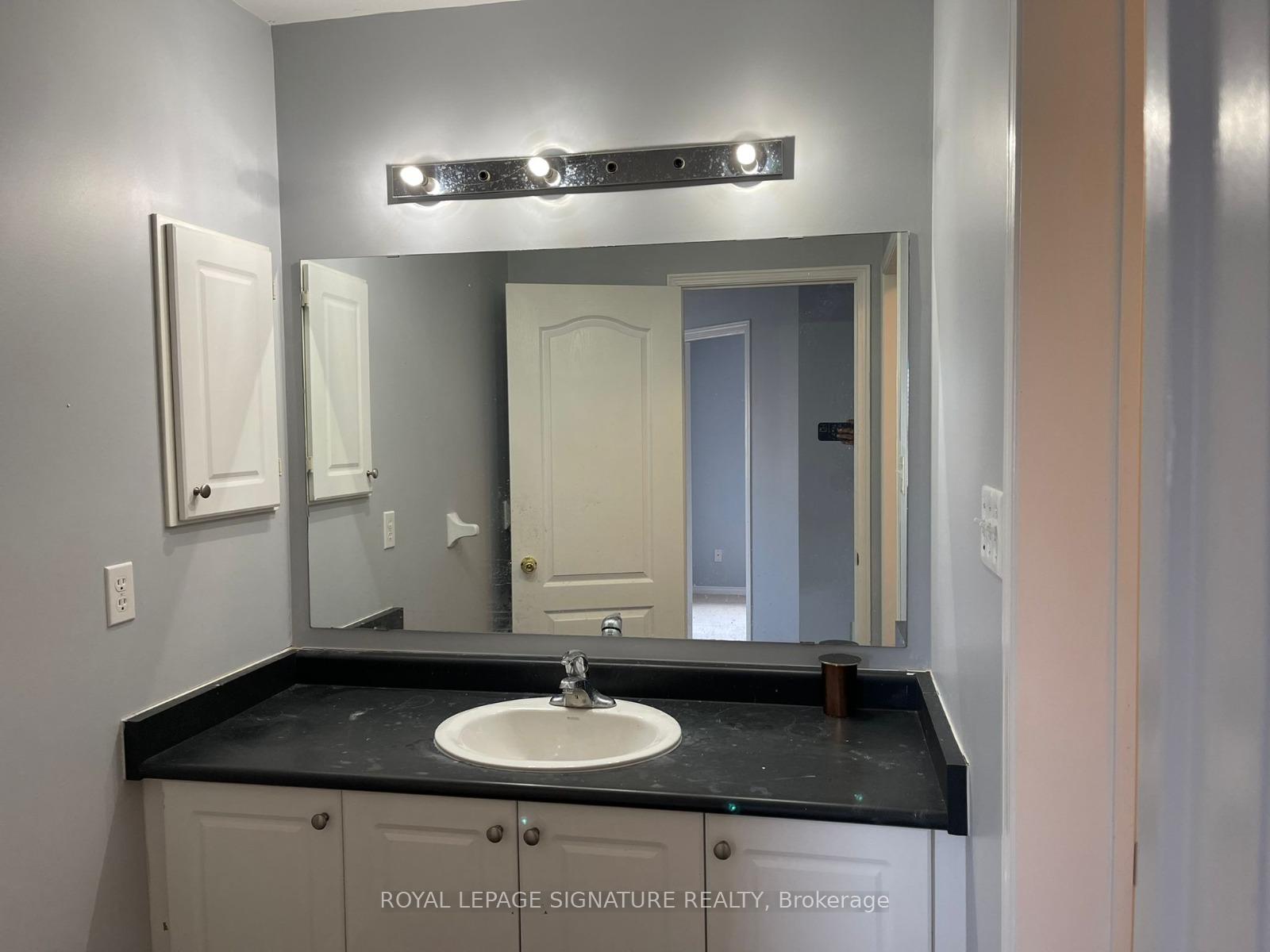 Photo 16 of 155 Sugarhill Drive, Brampton, Fletcher's Meadow — HOMEH