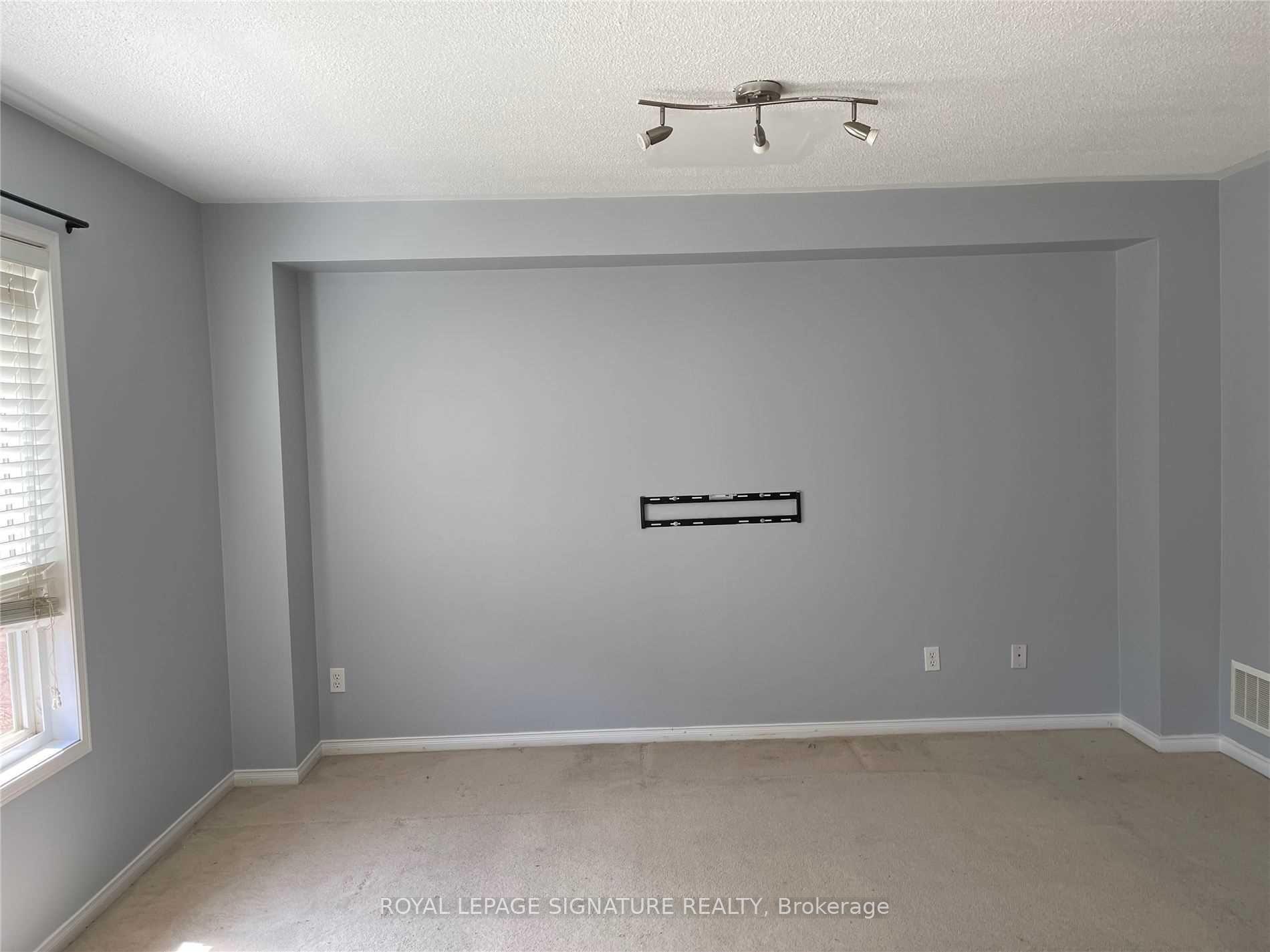 Photo 24 of 155 Sugarhill Drive, Brampton, Fletcher's Meadow — HOMEH