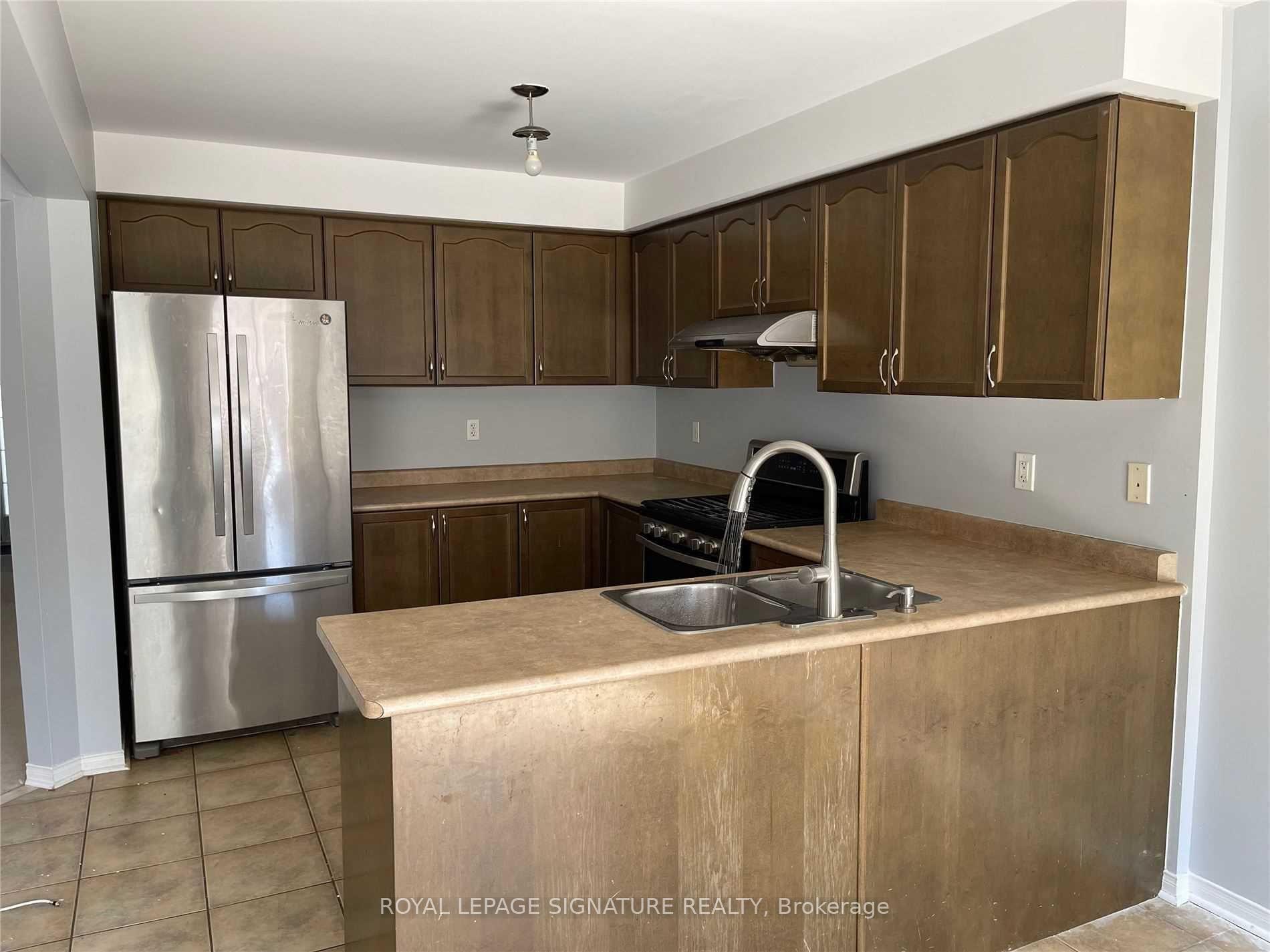 Photo 26 of 155 Sugarhill Drive, Brampton, Fletcher's Meadow — HOMEH
