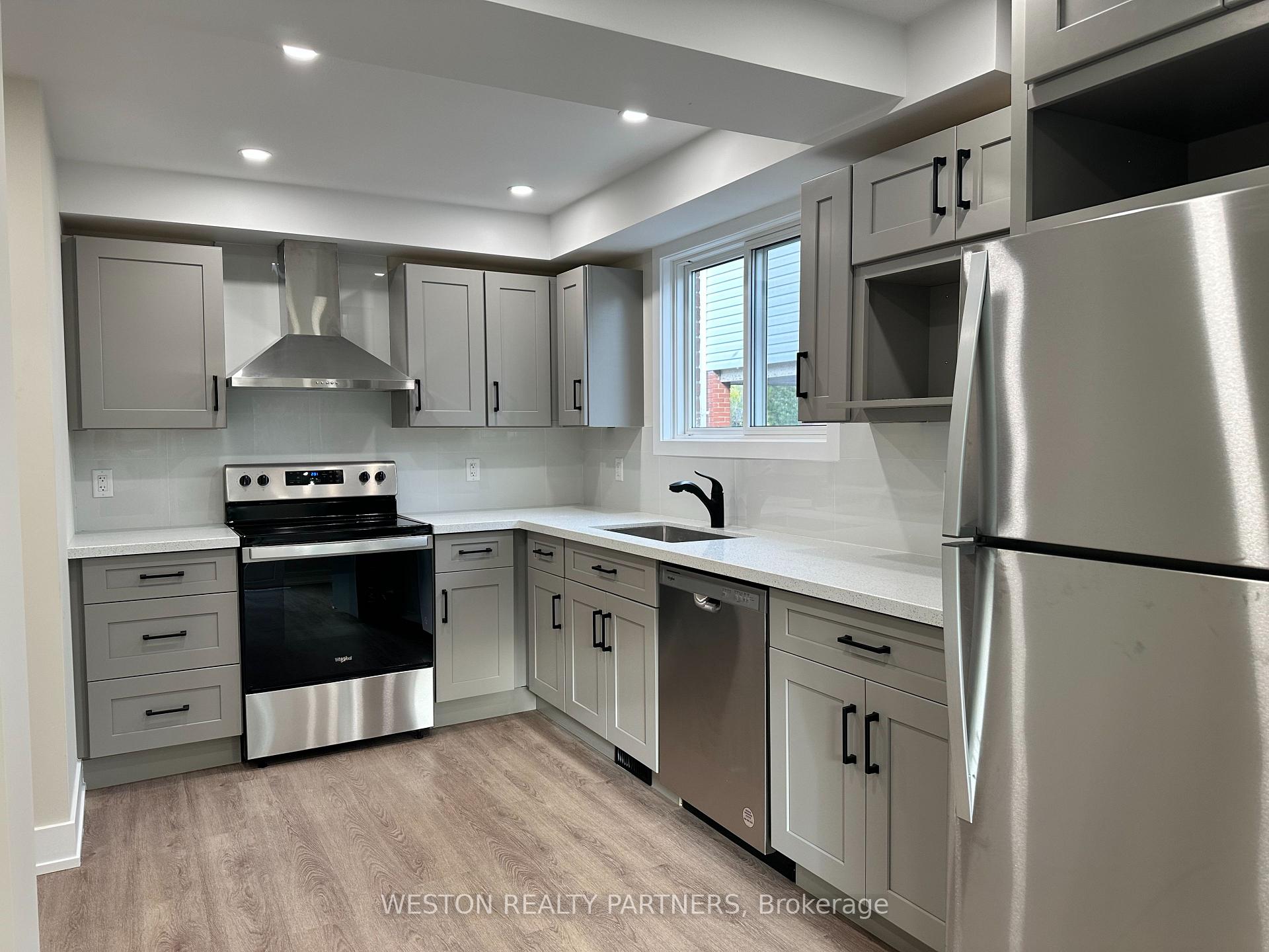 Photo 2 of Unit 2, 52 Horne Drive, Brampton, Brampton North — HOMEH
