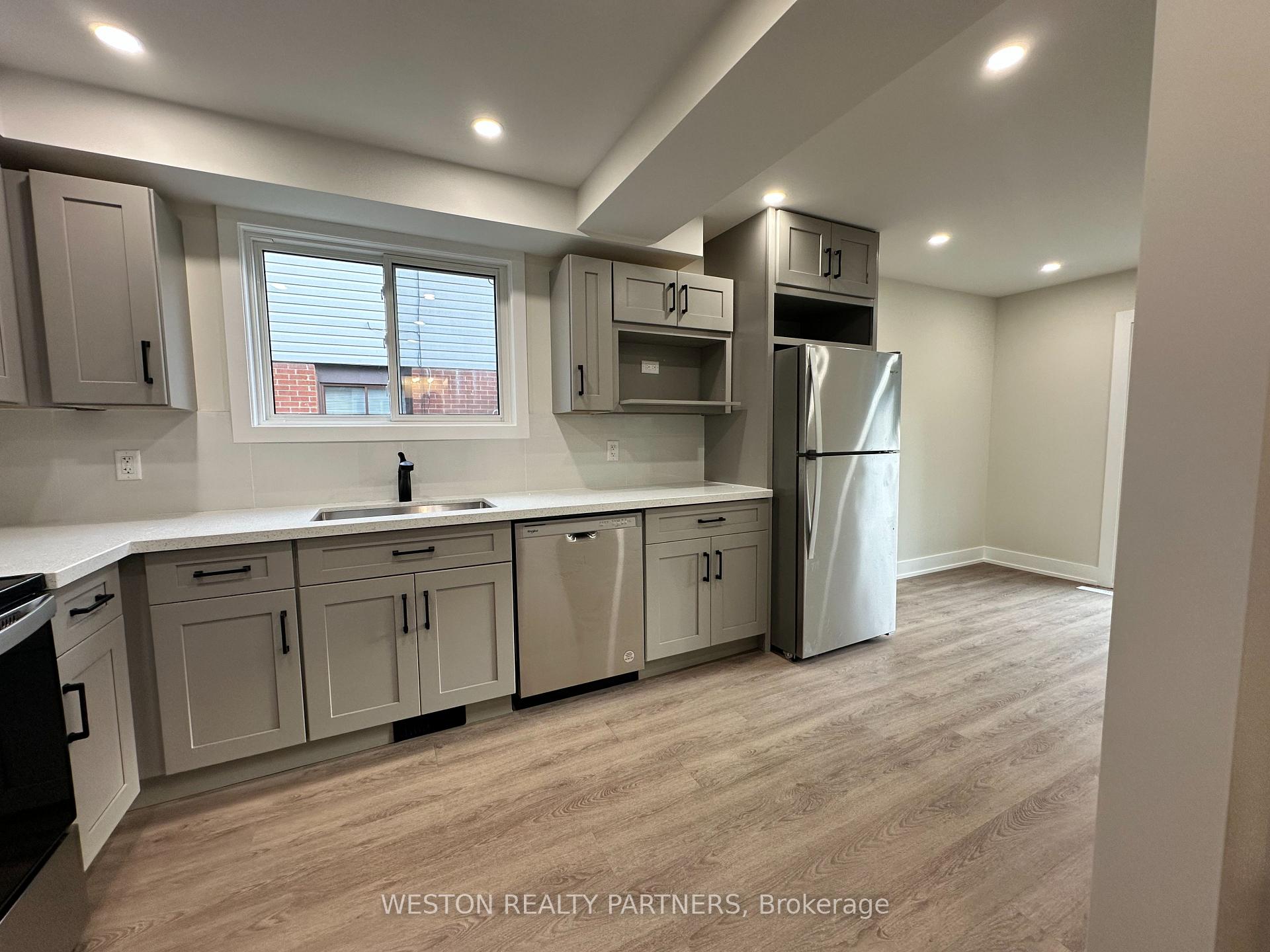 Photo 3 of Unit 2, 52 Horne Drive, Brampton, Brampton North — HOMEH