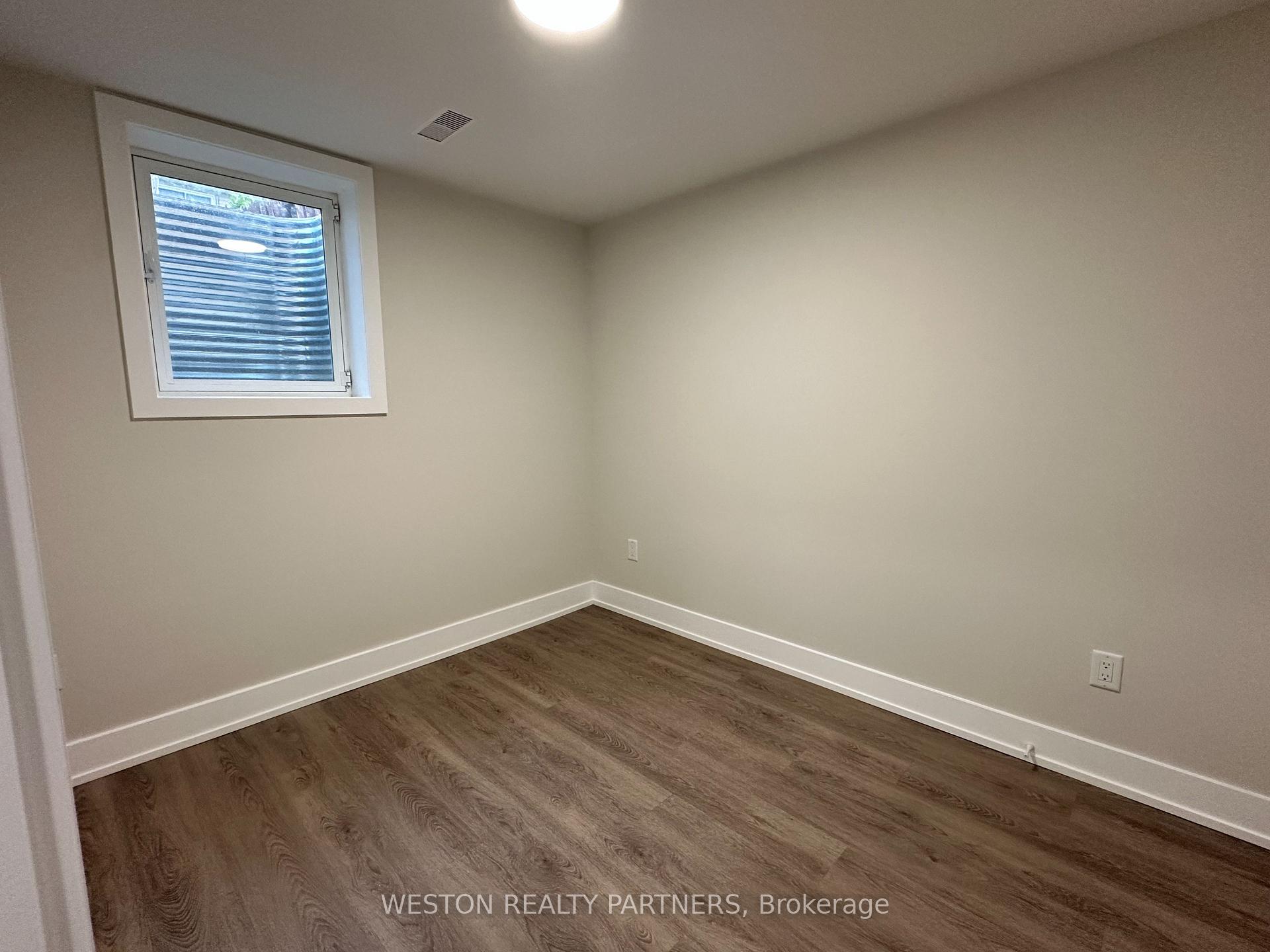 Photo 7 of Unit 2, 52 Horne Drive, Brampton, Brampton North — HOMEH