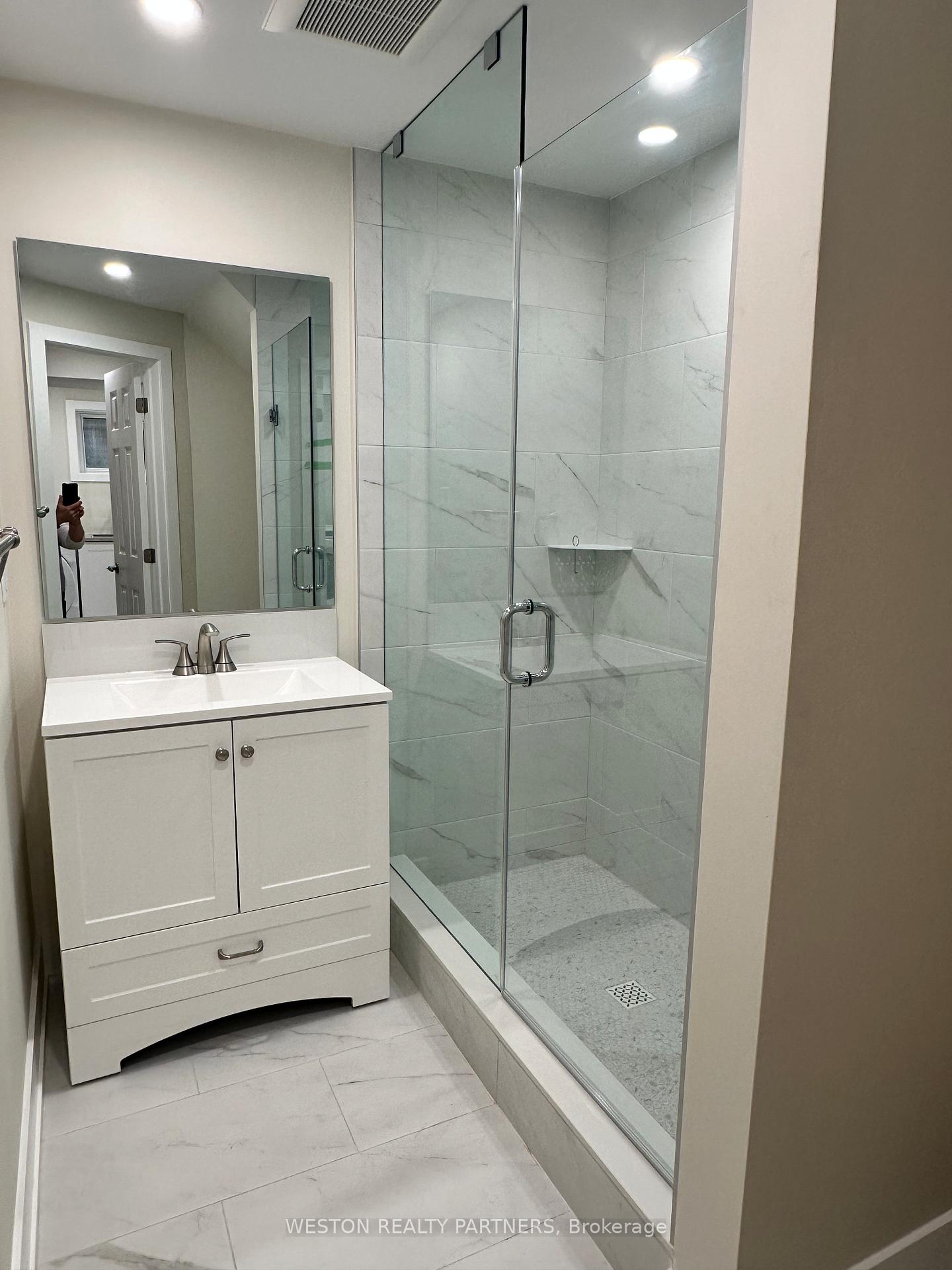 Photo 9 of Unit 2, 52 Horne Drive, Brampton, Brampton North — HOMEH