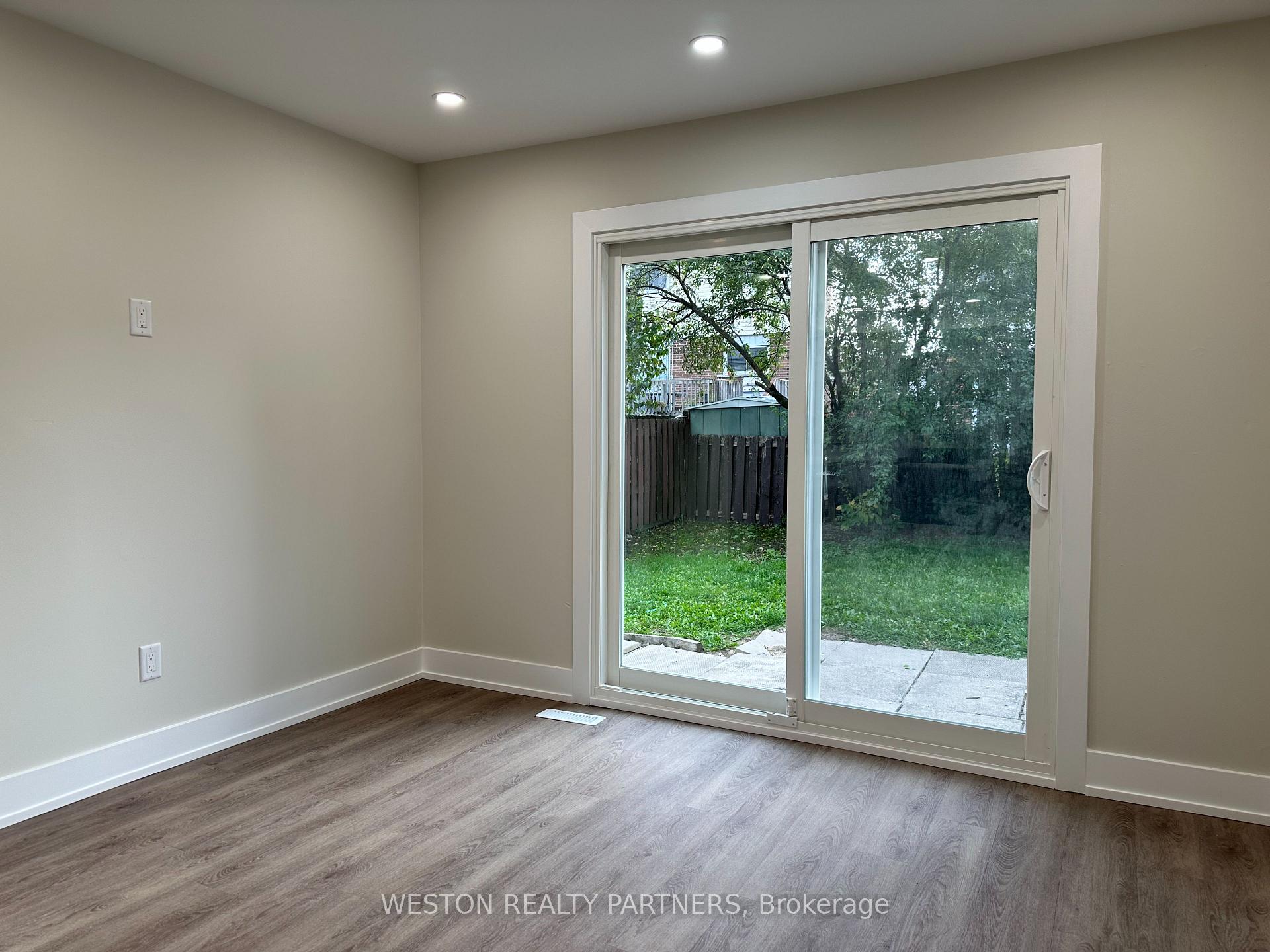 Photo 11 of Unit 2, 52 Horne Drive, Brampton, Brampton North — HOMEH