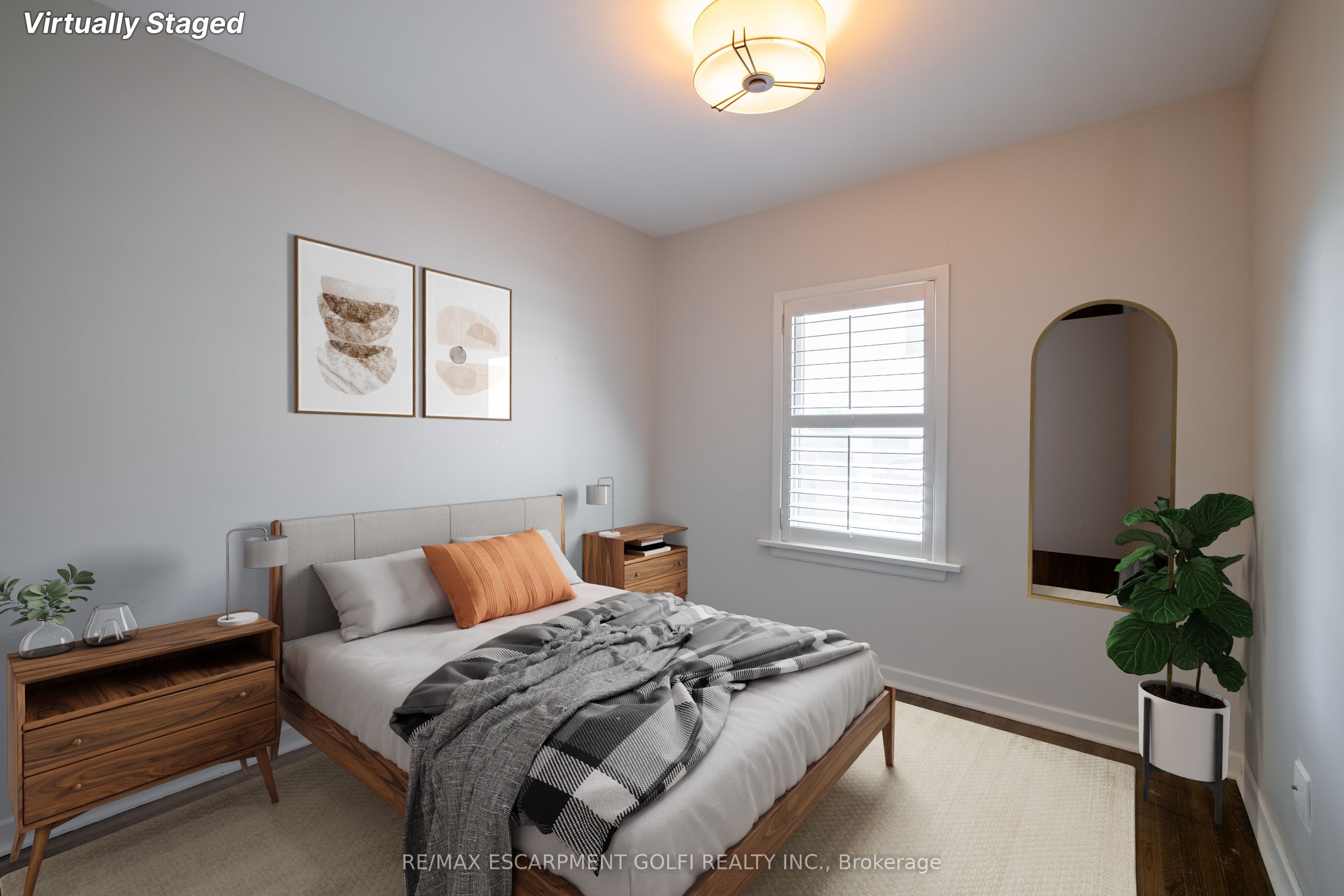 Photo 15 of 111 Riverdale Drive, St. Catharines, Old Glenridge — HOMEH