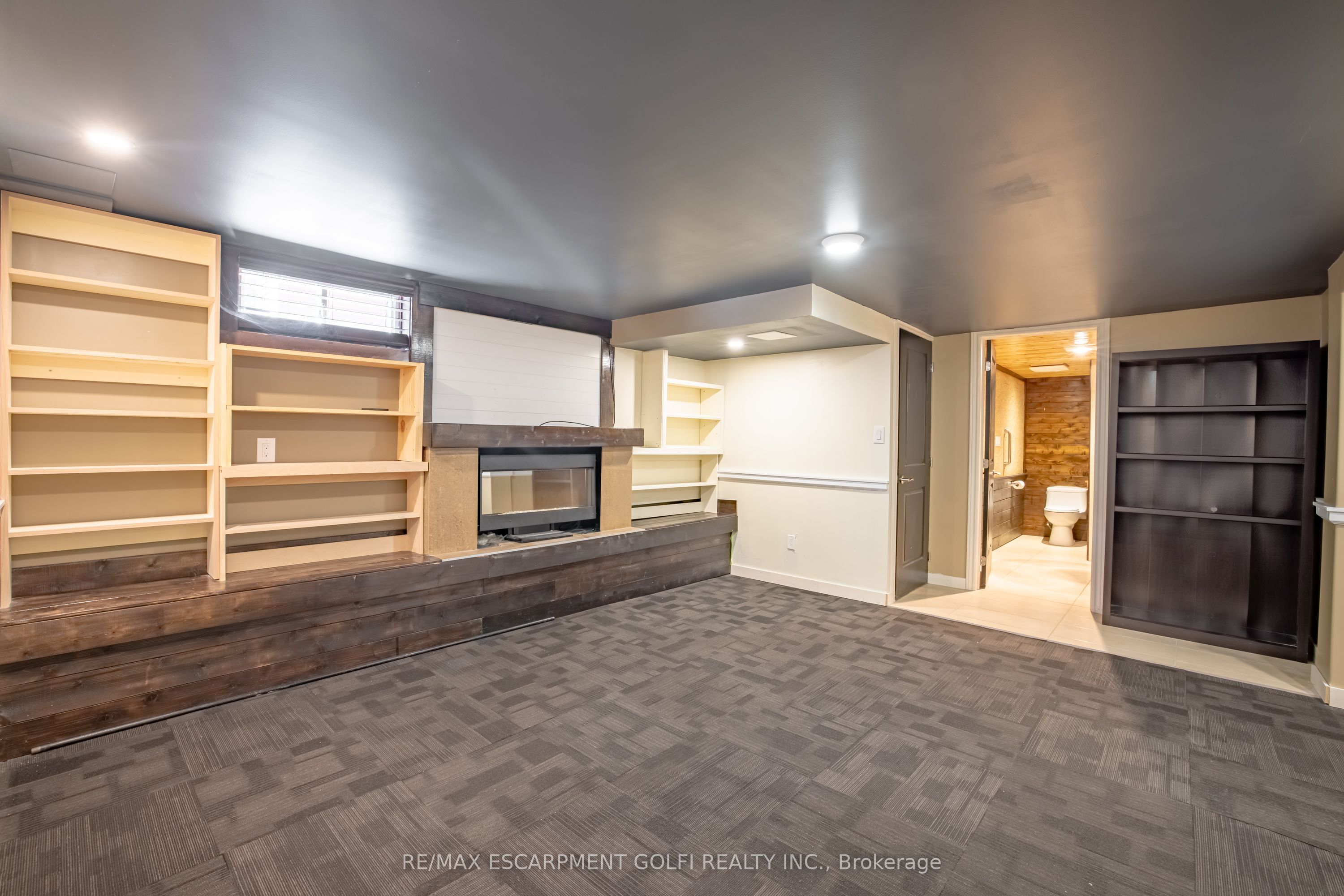Photo 25 of 111 Riverdale Drive, St. Catharines, Old Glenridge — HOMEH