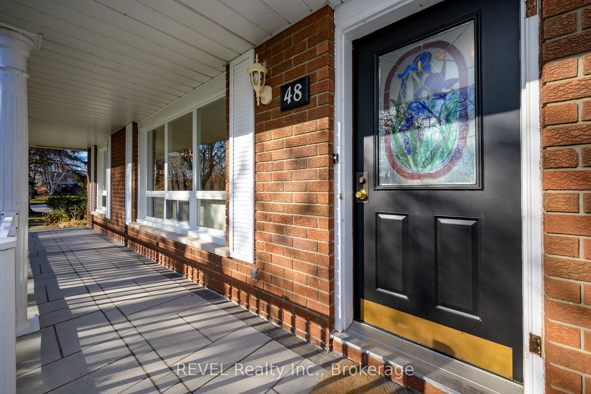Photo 5 of 48 Port Master Drive, St. Catharines, Martindale Pond — HOMEH