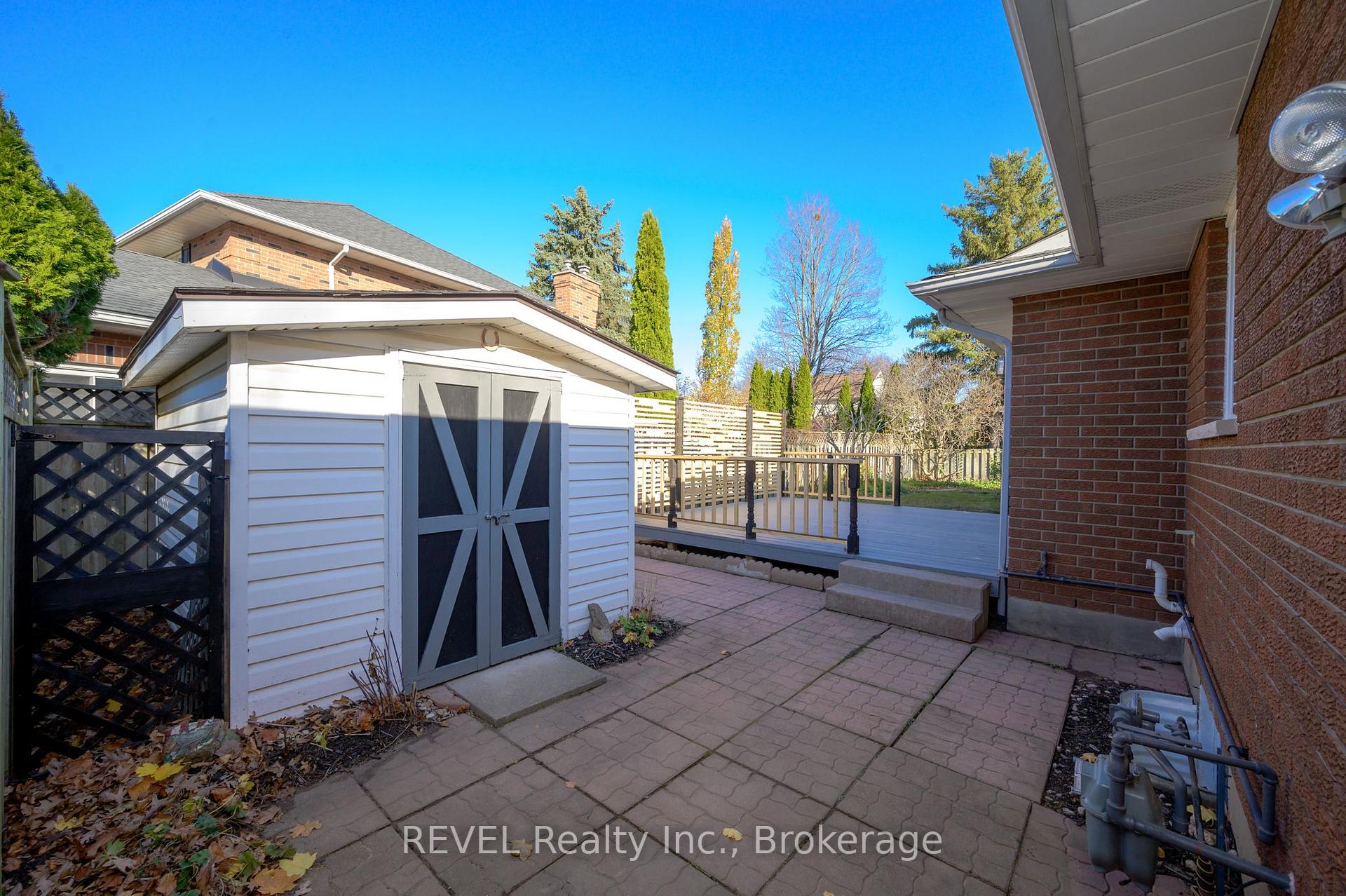 Photo 30 of 48 Port Master Drive, St. Catharines, Martindale Pond — HOMEH