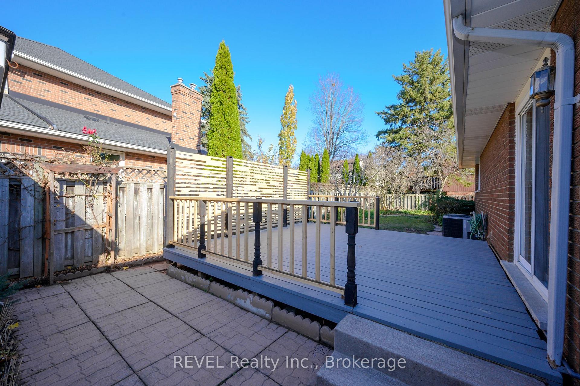 Photo 31 of 48 Port Master Drive, St. Catharines, Martindale Pond — HOMEH