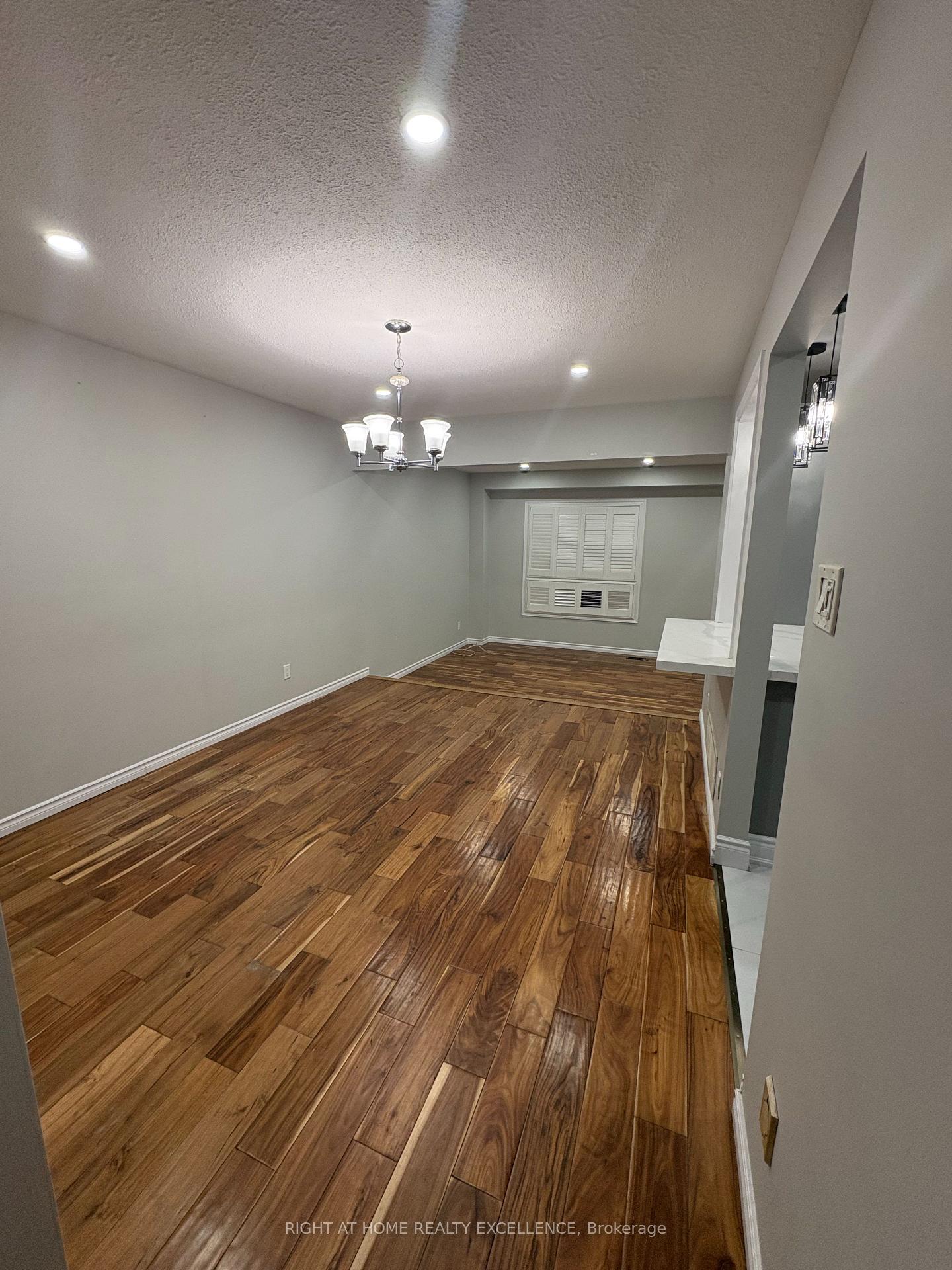 Photo 6 of Unit Upper, 6 Abelard Avenue, Brampton, Fletcher's West — HOMEH