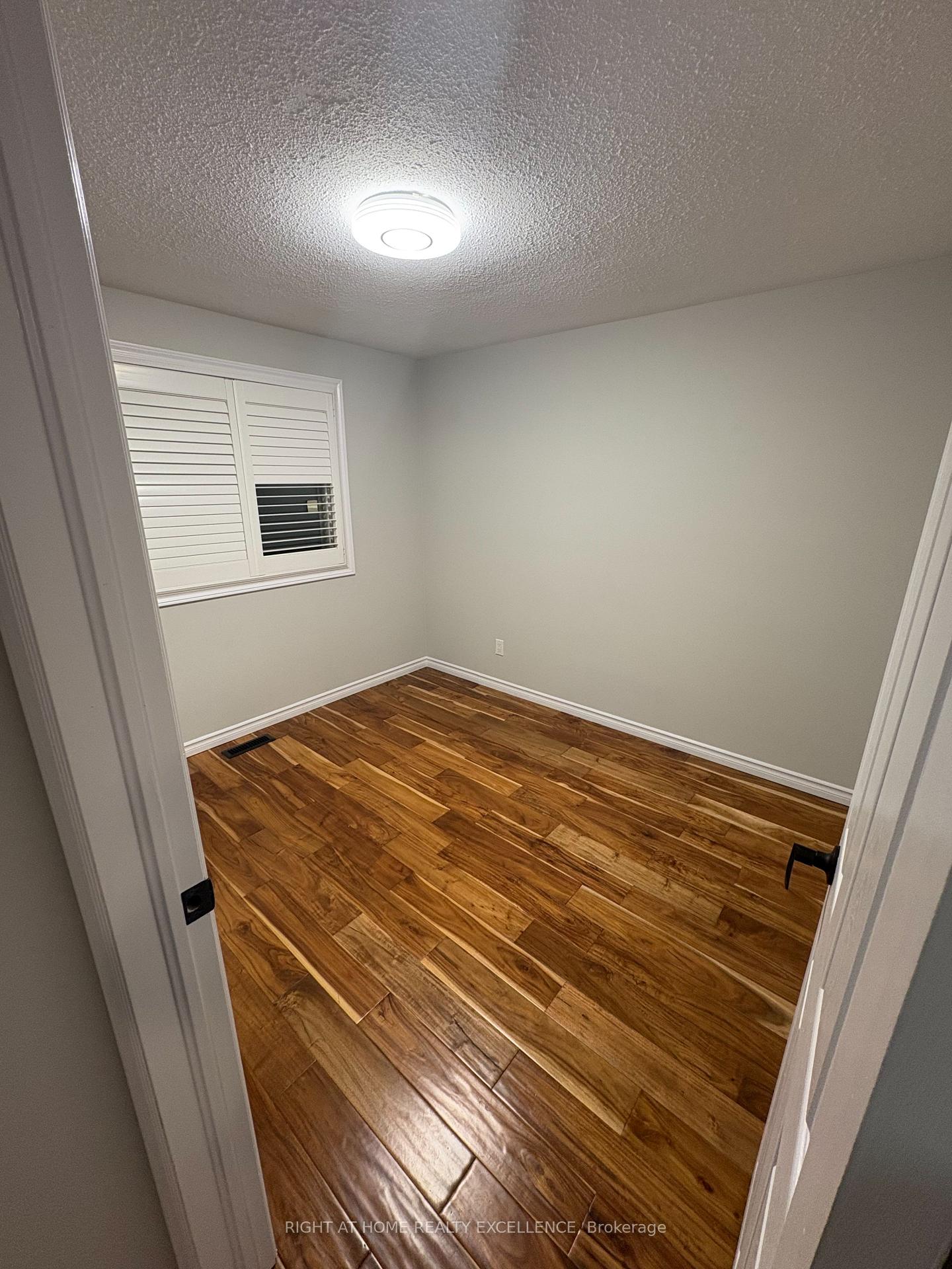 Photo 11 of Unit Upper, 6 Abelard Avenue, Brampton, Fletcher's West — HOMEH