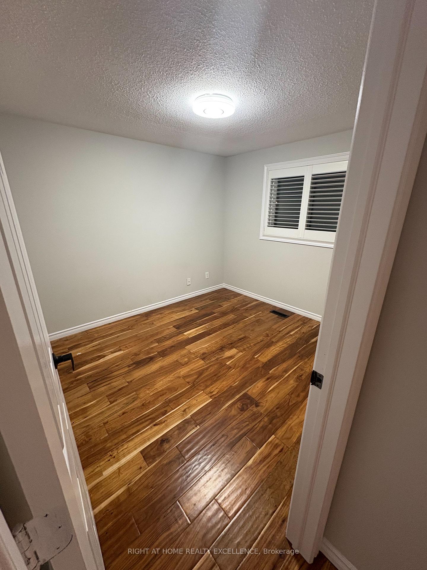 Photo 13 of Unit Upper, 6 Abelard Avenue, Brampton, Fletcher's West — HOMEH