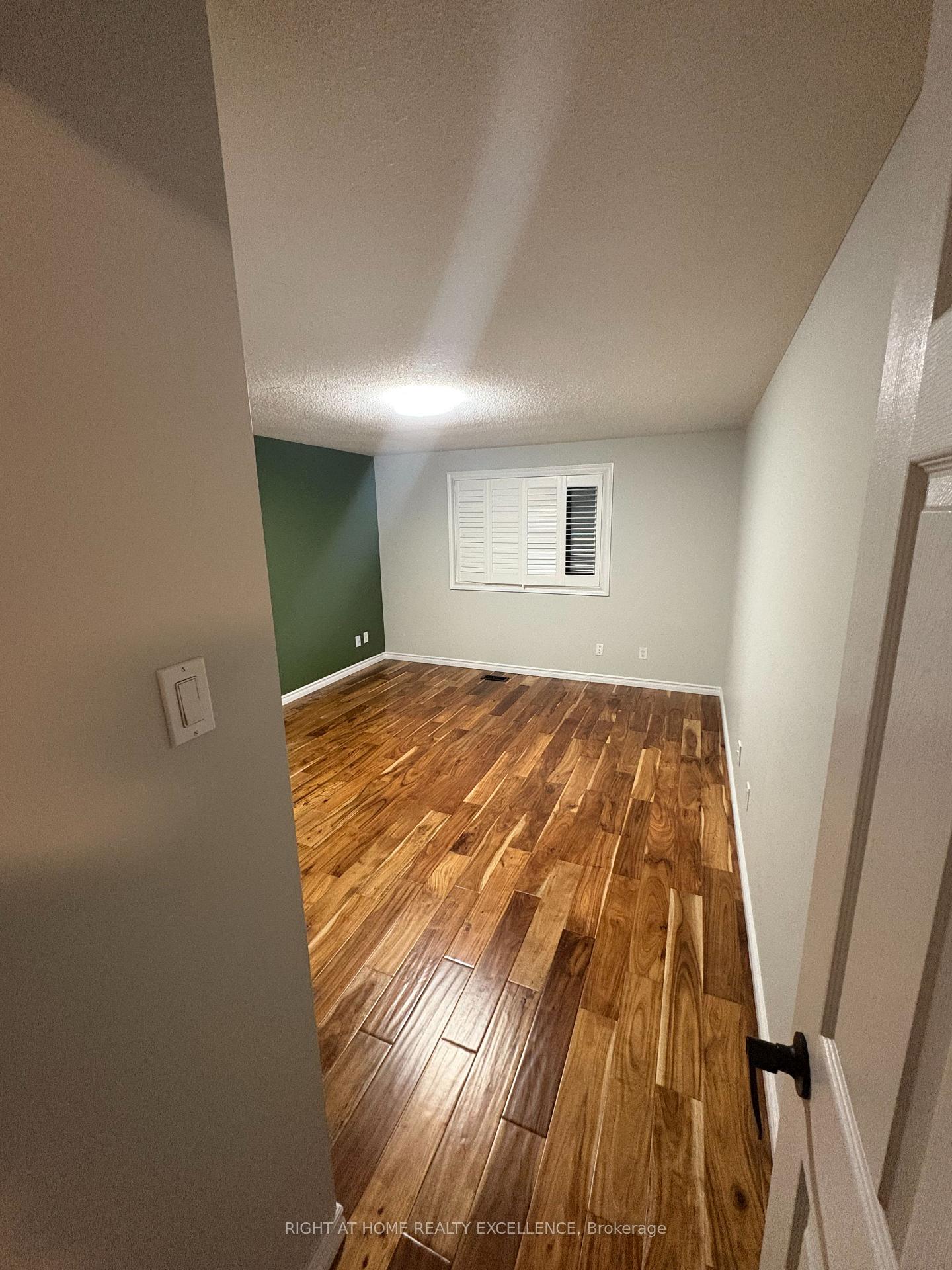 Photo 19 of Unit Upper, 6 Abelard Avenue, Brampton, Fletcher's West — HOMEH