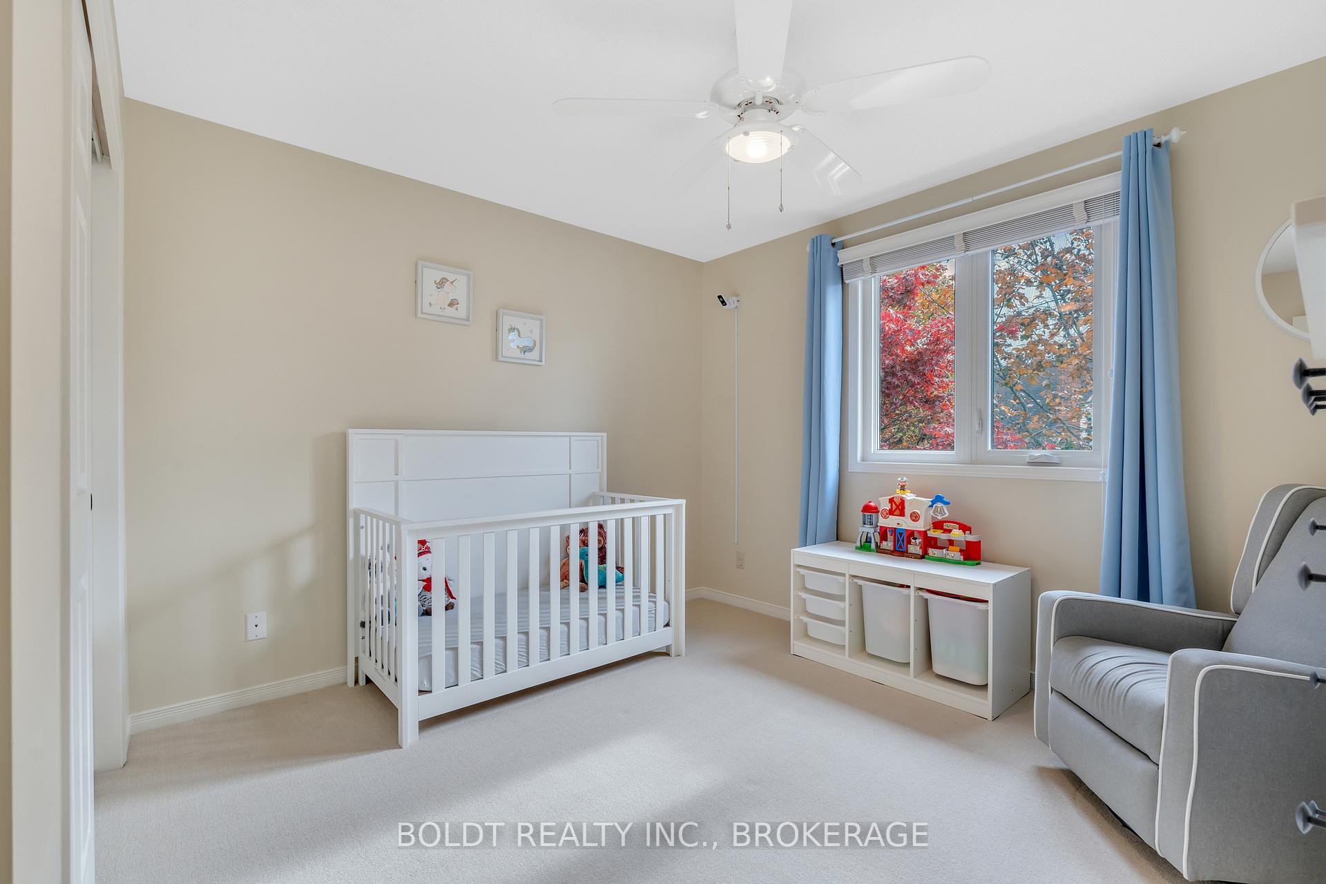 Photo 24 of 6 Inglis Circle, St. Catharines, Grapeview — HOMEH