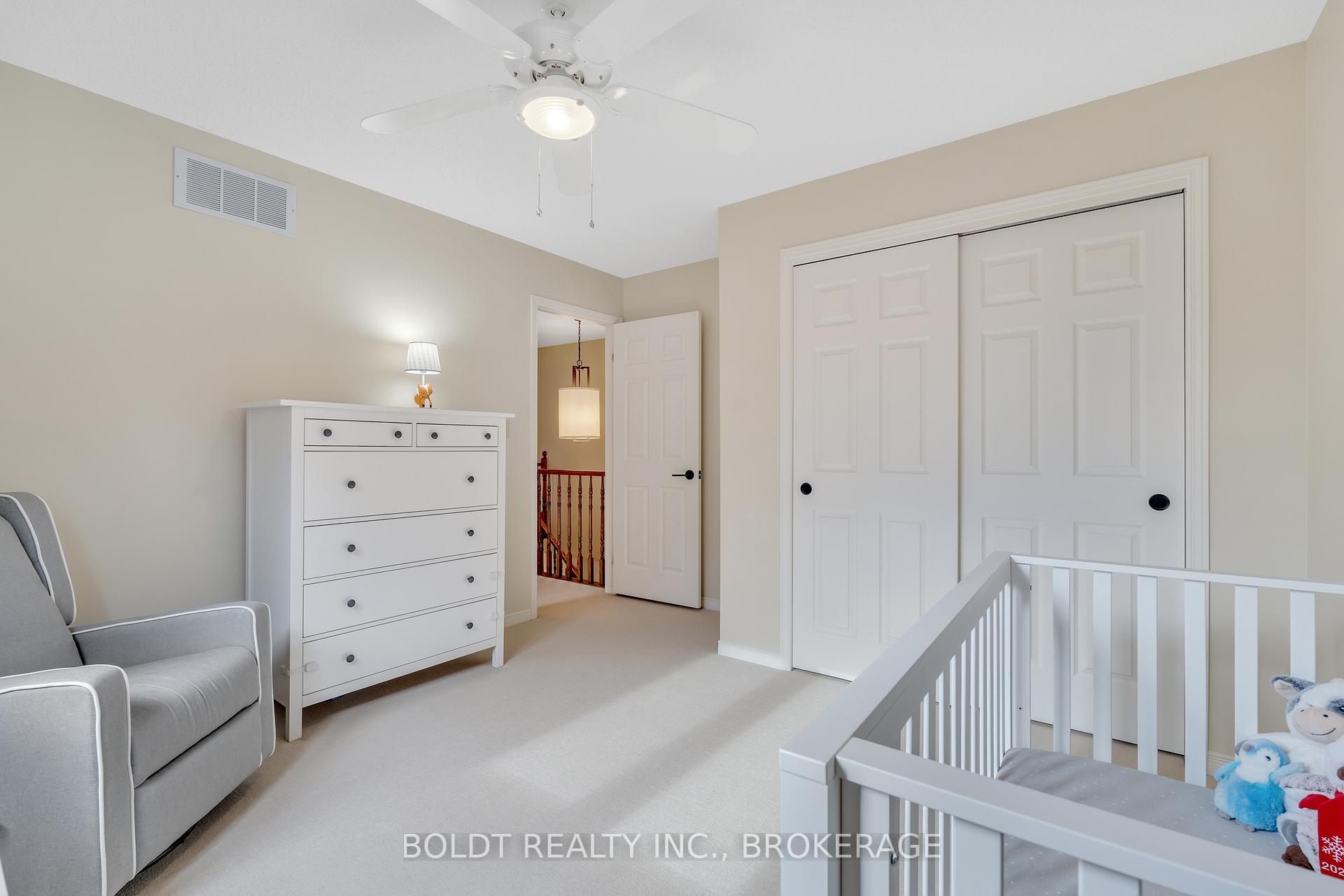 Photo 25 of 6 Inglis Circle, St. Catharines, Grapeview — HOMEH