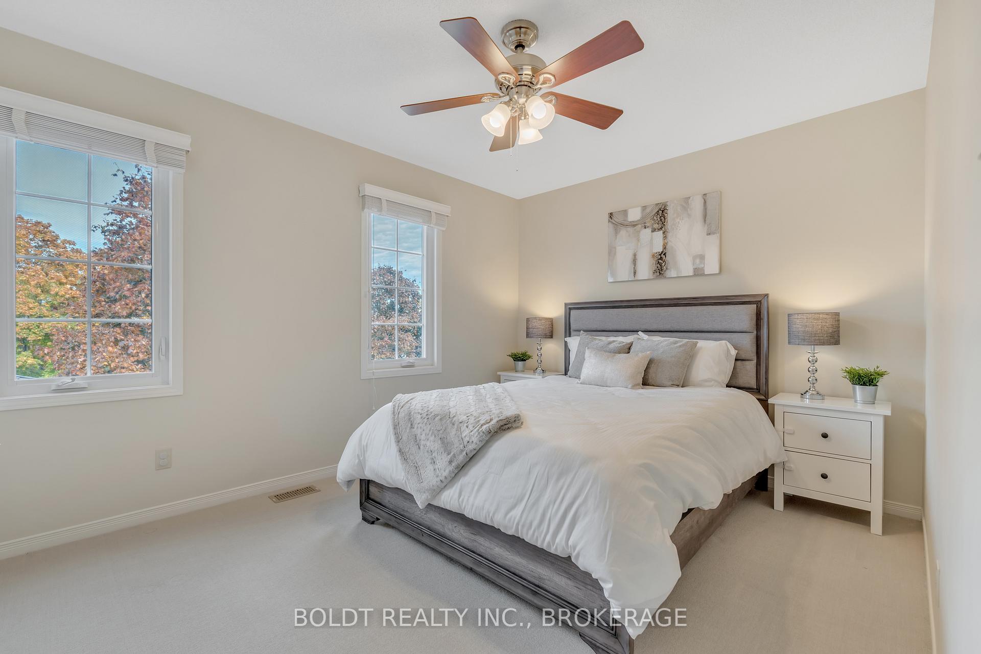 Photo 30 of 6 Inglis Circle, St. Catharines, Grapeview — HOMEH