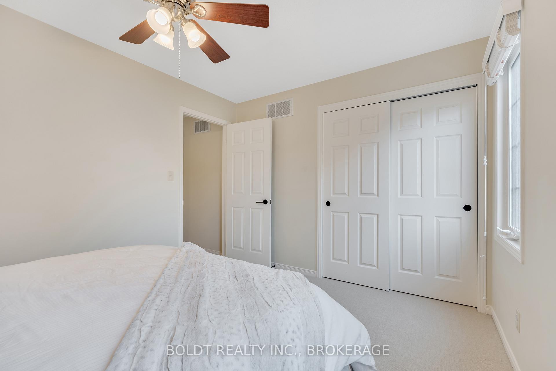 Photo 31 of 6 Inglis Circle, St. Catharines, Grapeview — HOMEH