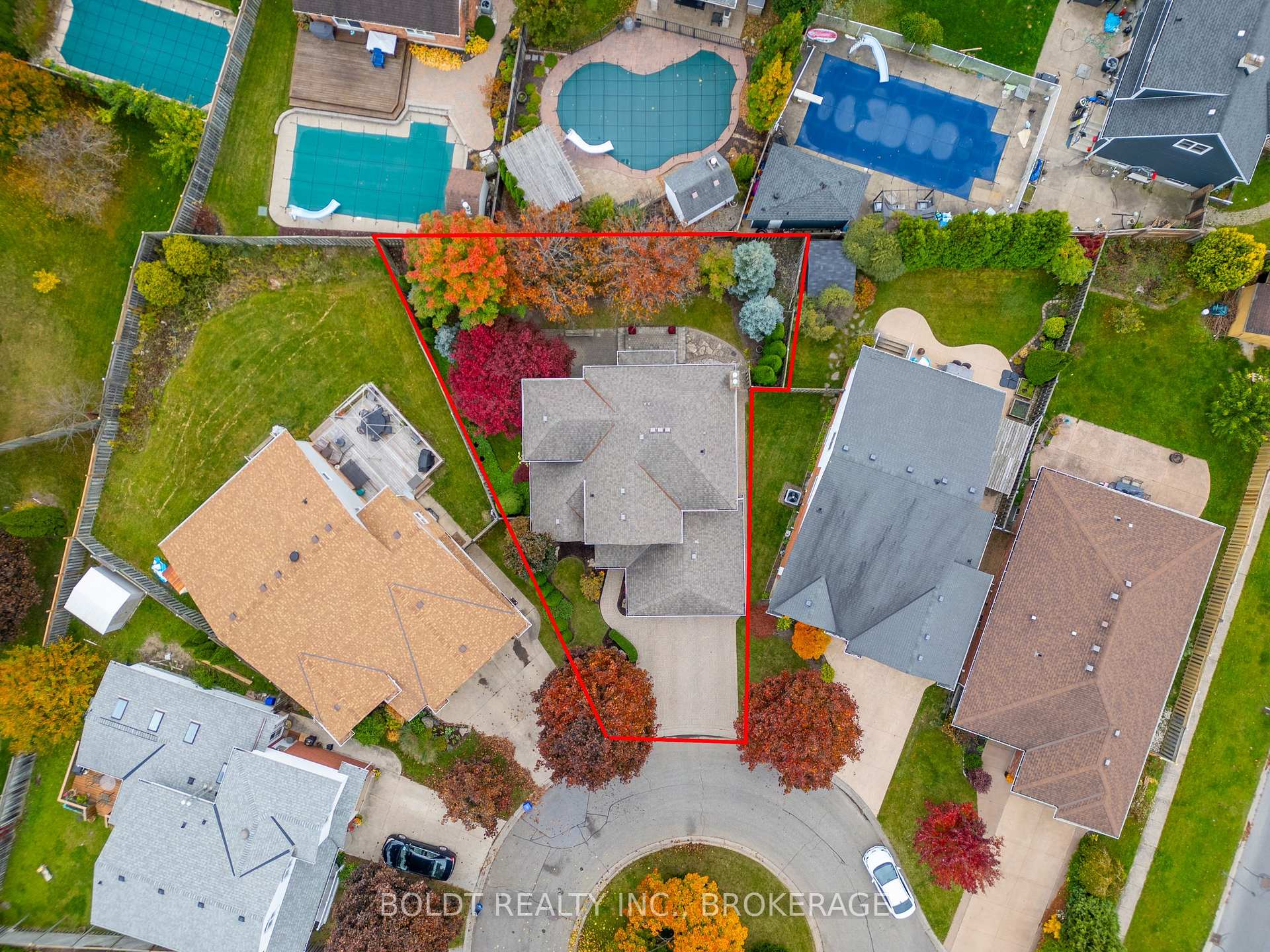 Photo 39 of 6 Inglis Circle, St. Catharines, Grapeview — HOMEH