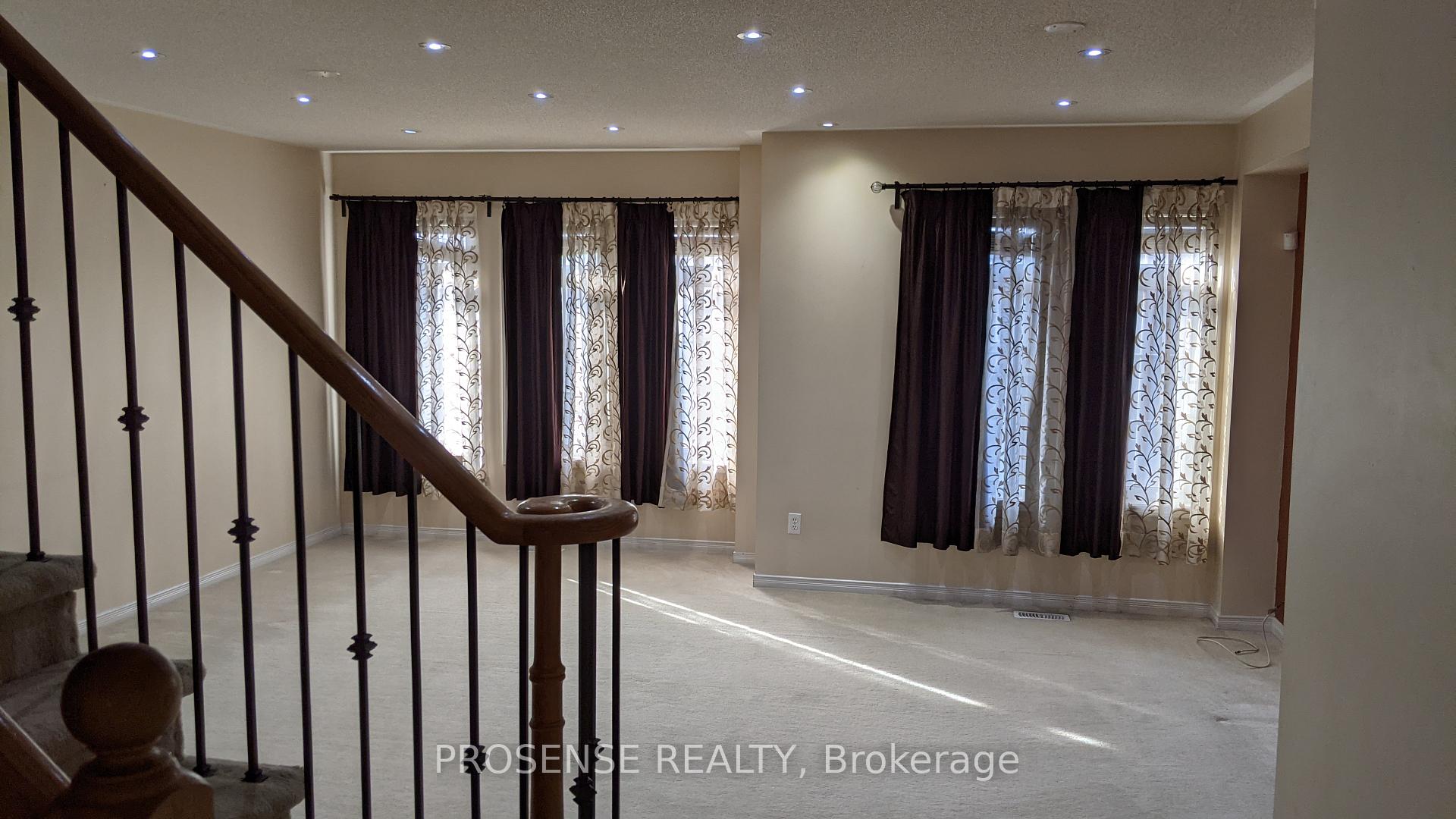 Photo 5 of 57 Unionville Crescent, Brampton, Bram East — HOMEH