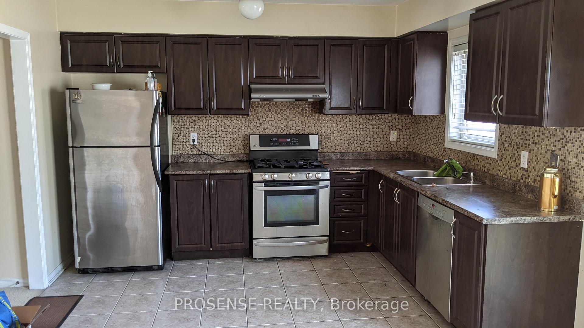 Photo 7 of 57 Unionville Crescent, Brampton, Bram East — HOMEH