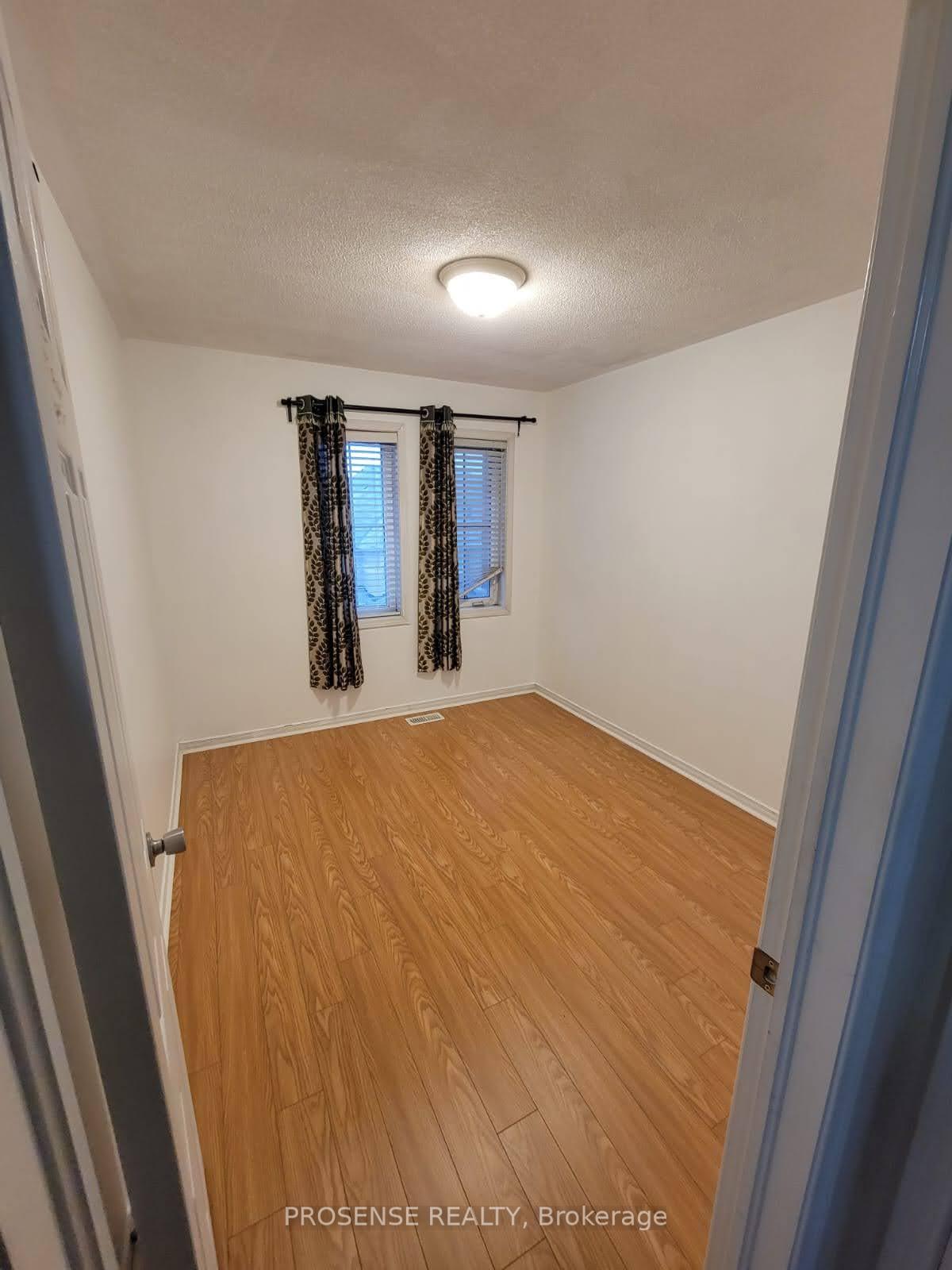 Photo 15 of 57 Unionville Crescent, Brampton, Bram East — HOMEH