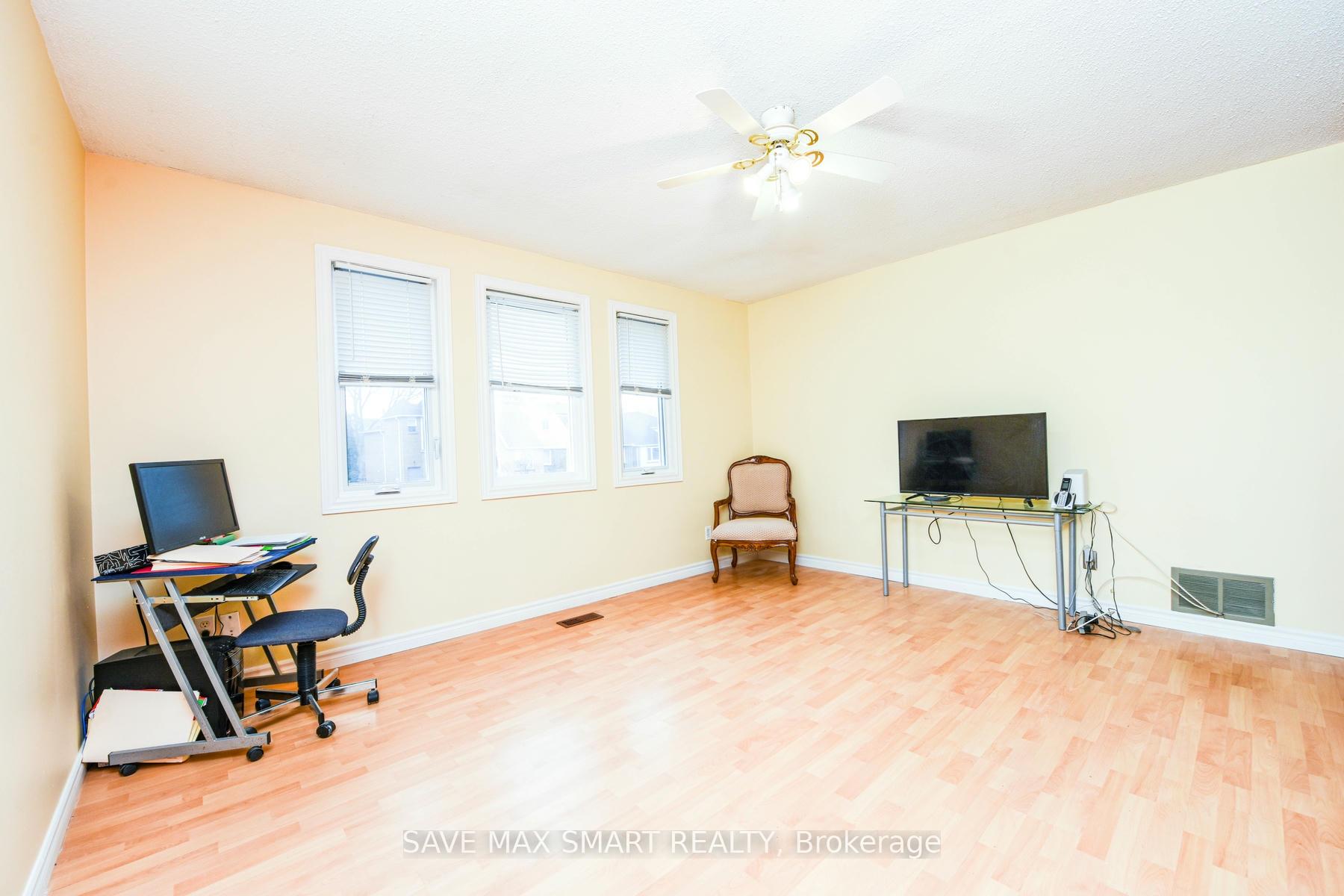 Photo 17 of 10 Keewatin Gate, Brampton, Brampton South — HOMEH