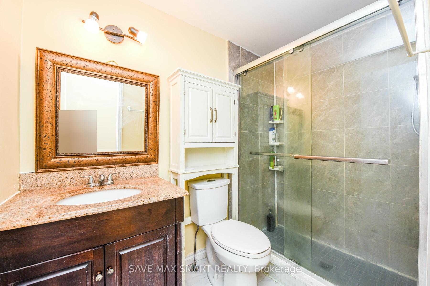 Photo 26 of 10 Keewatin Gate, Brampton, Brampton South — HOMEH