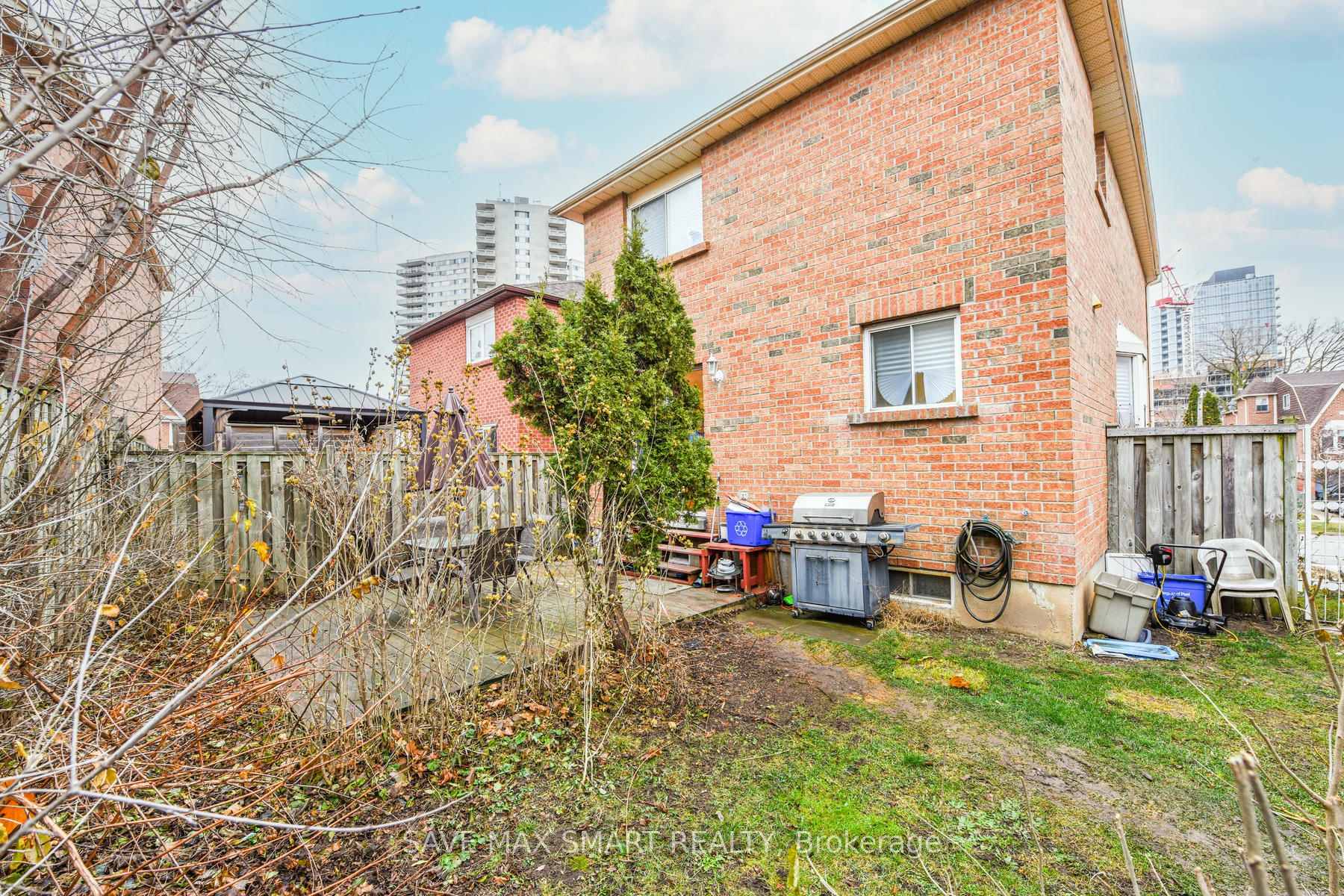 Photo 30 of 10 Keewatin Gate, Brampton, Brampton South — HOMEH