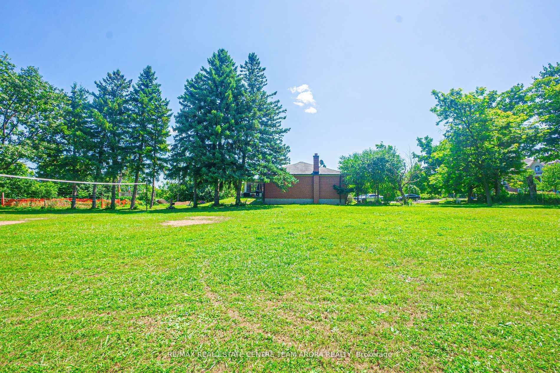 Photo 11 of 9461 Creditview Road, Brampton, Credit Valley — HOMEH