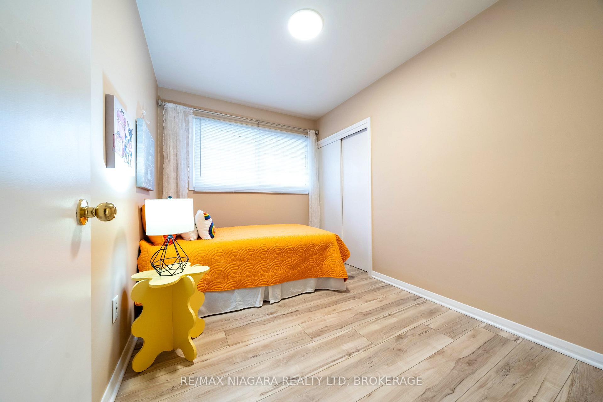 Photo 15 of 29 Elm Ridge Drive, St. Catharines, Glendale/Glenridge — HOMEH