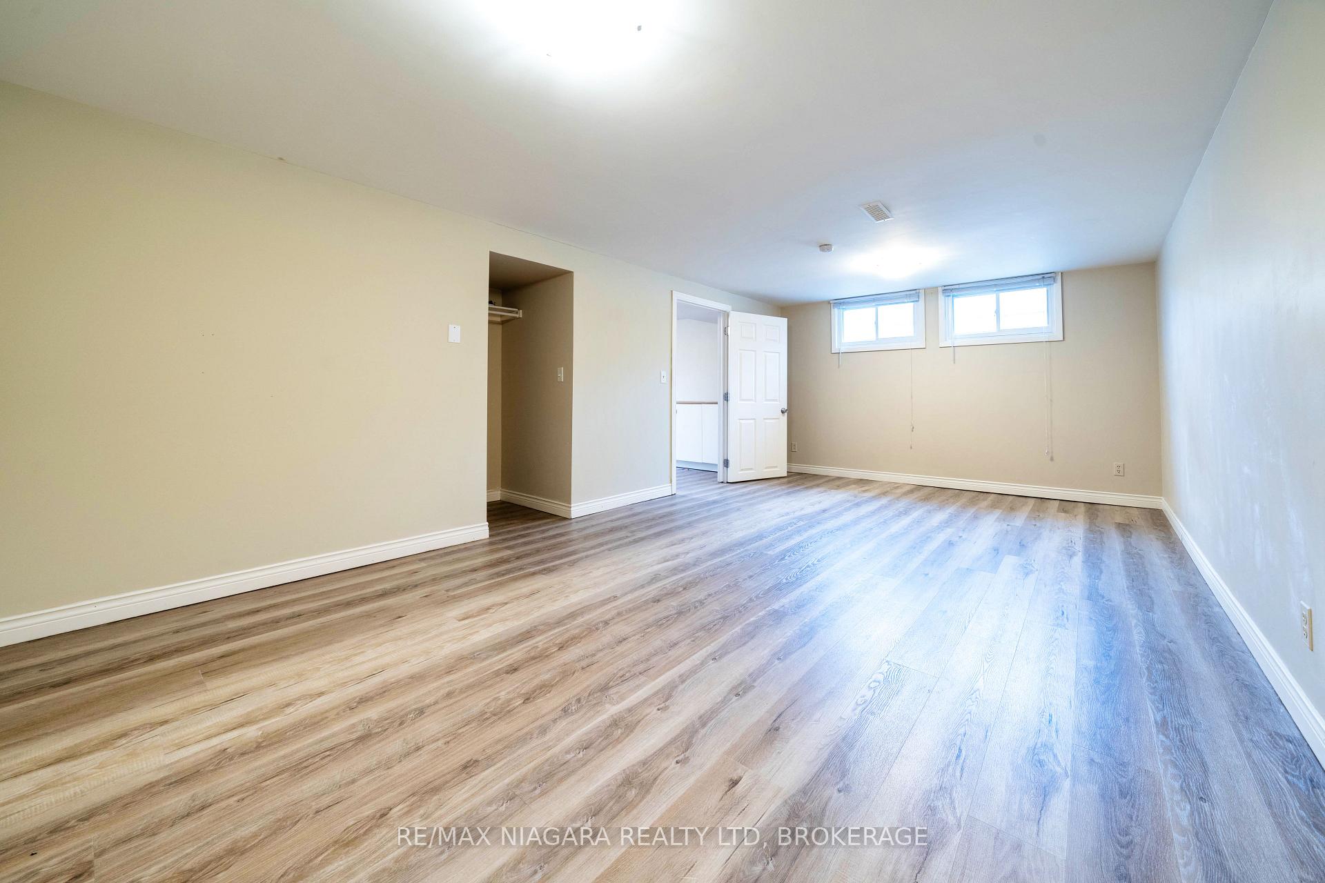 Photo 25 of 29 Elm Ridge Drive, St. Catharines, Glendale/Glenridge — HOMEH