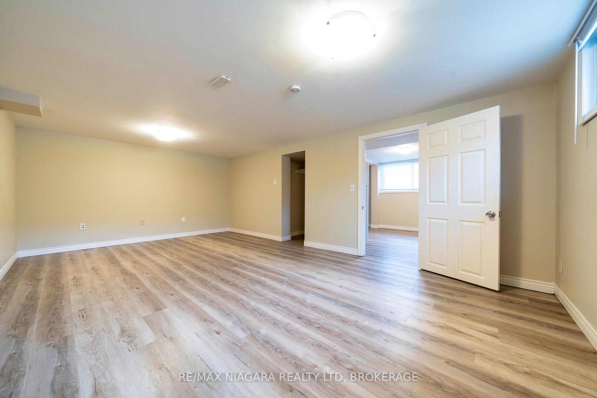Photo 26 of 29 Elm Ridge Drive, St. Catharines, Glendale/Glenridge — HOMEH
