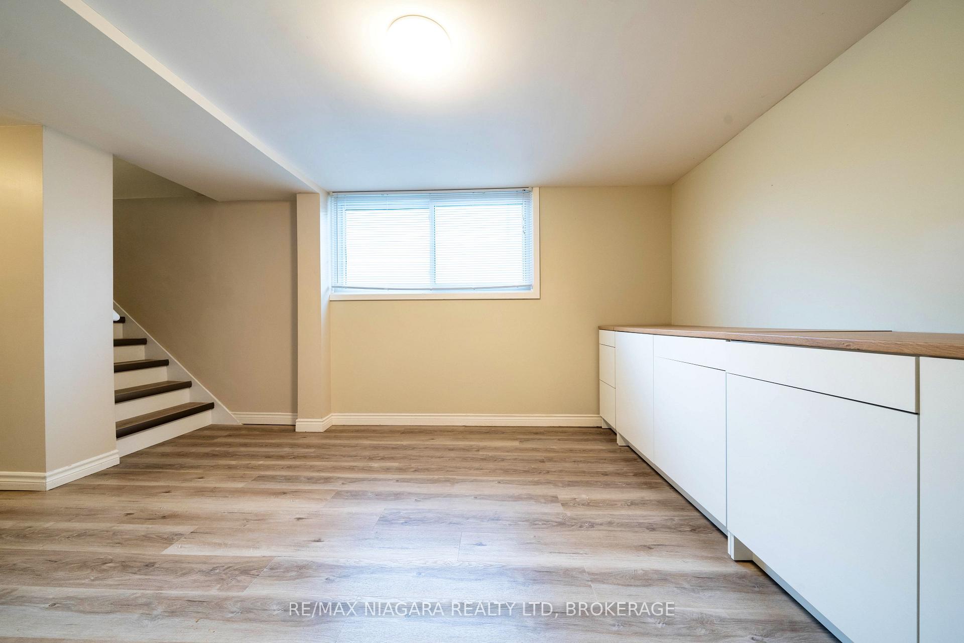 Photo 27 of 29 Elm Ridge Drive, St. Catharines, Glendale/Glenridge — HOMEH