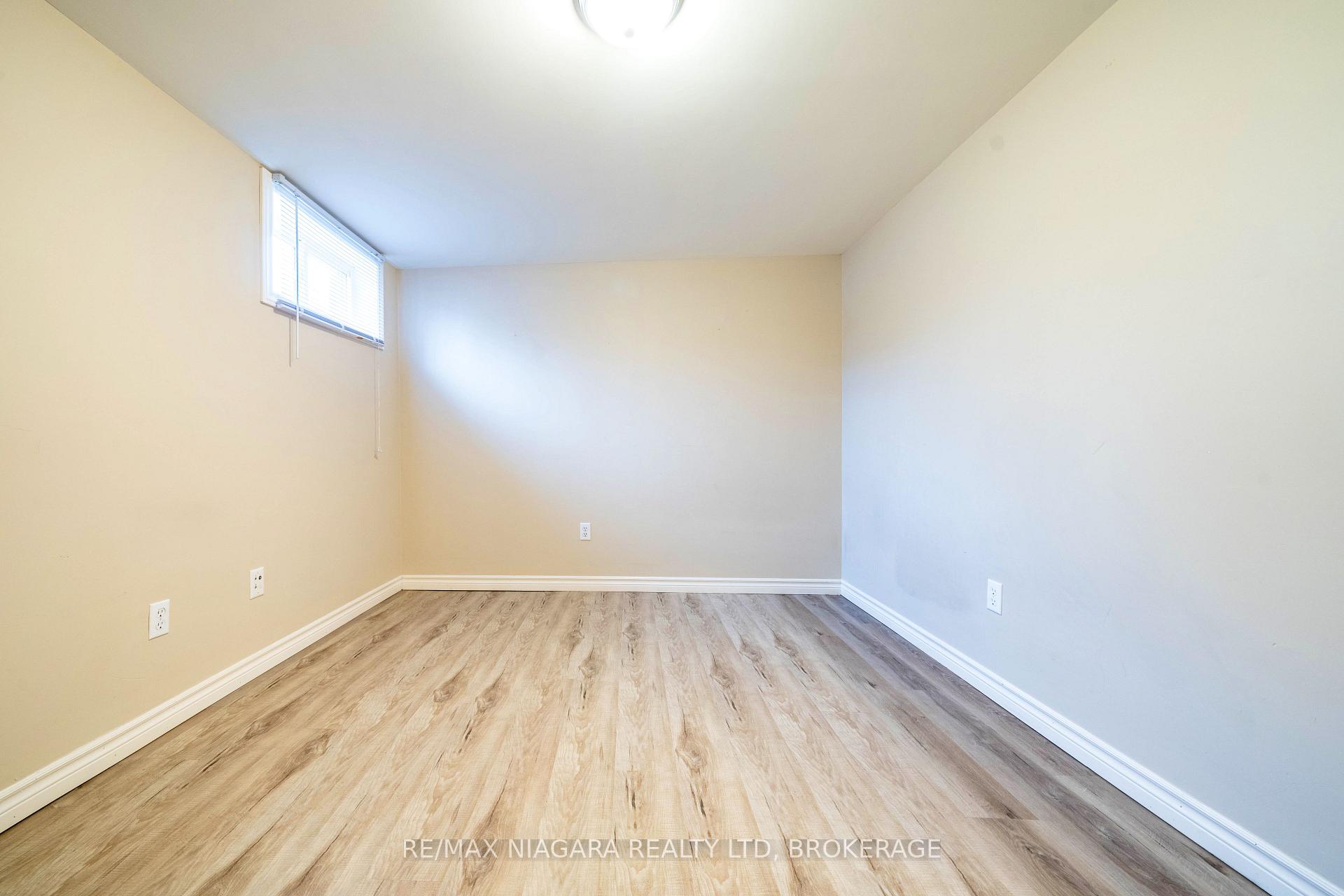 Photo 30 of 29 Elm Ridge Drive, St. Catharines, Glendale/Glenridge — HOMEH