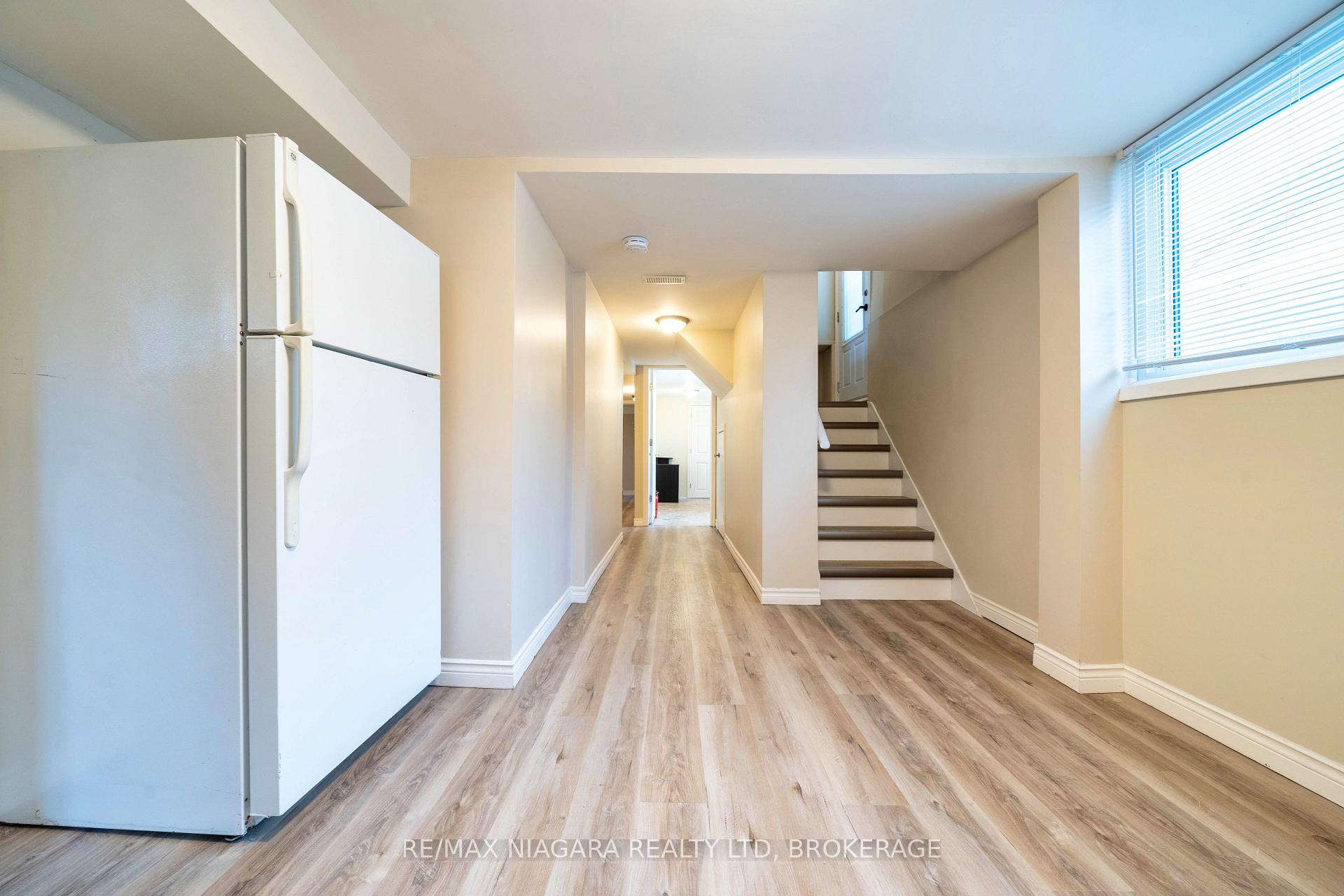 Photo 32 of 29 Elm Ridge Drive, St. Catharines, Glendale/Glenridge — HOMEH