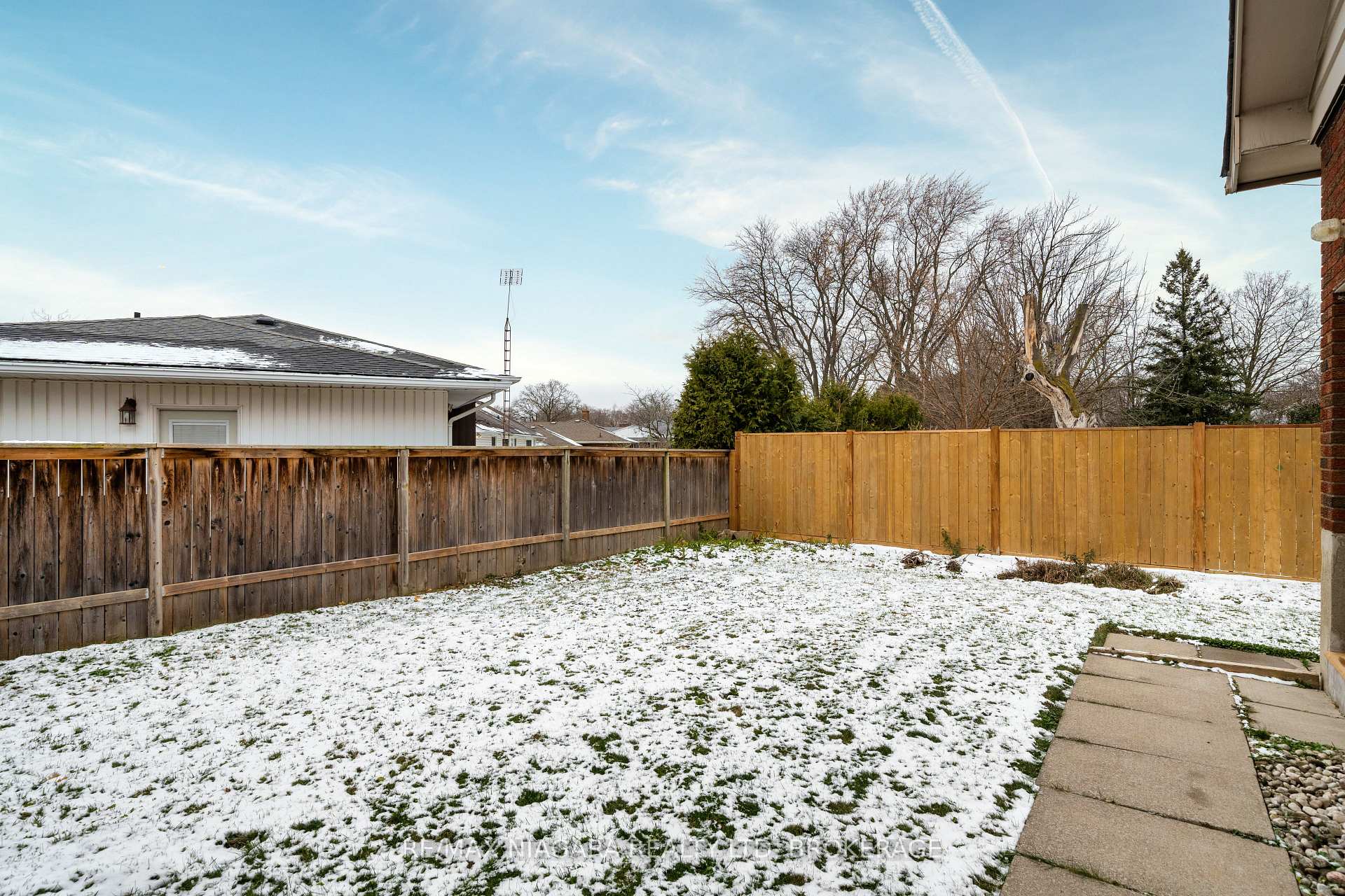 Photo 33 of 29 Elm Ridge Drive, St. Catharines, Glendale/Glenridge — HOMEH
