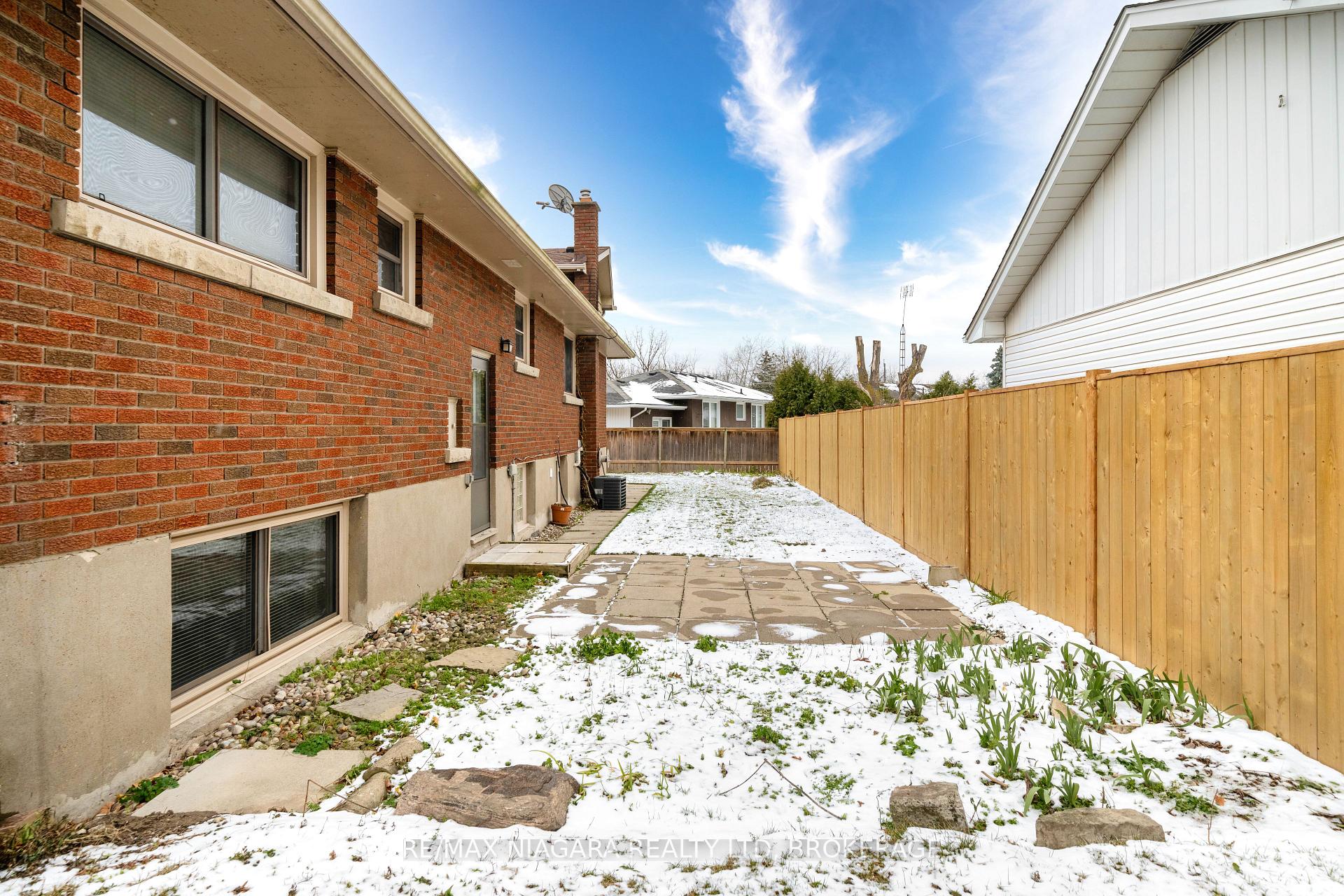 Photo 35 of 29 Elm Ridge Drive, St. Catharines, Glendale/Glenridge — HOMEH