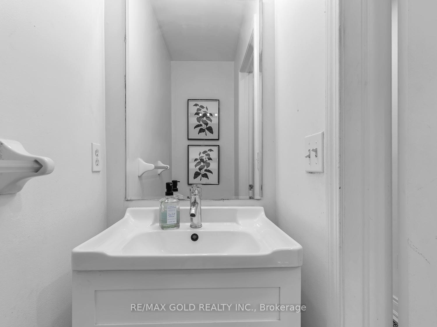 Photo 11 of 16 Balmy Way, Brampton, Vales of Castlemore — HOMEH
