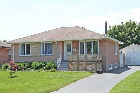 Front of 7 Kingsmere Crescent
