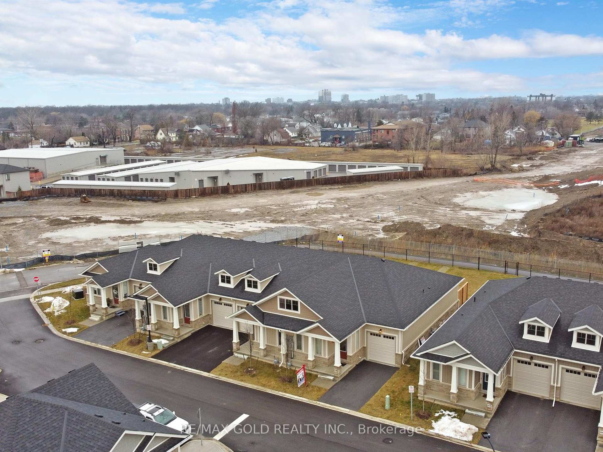 Photo 36 of 16 Noah Common, St. Catharines, Oakdale — HOMEH