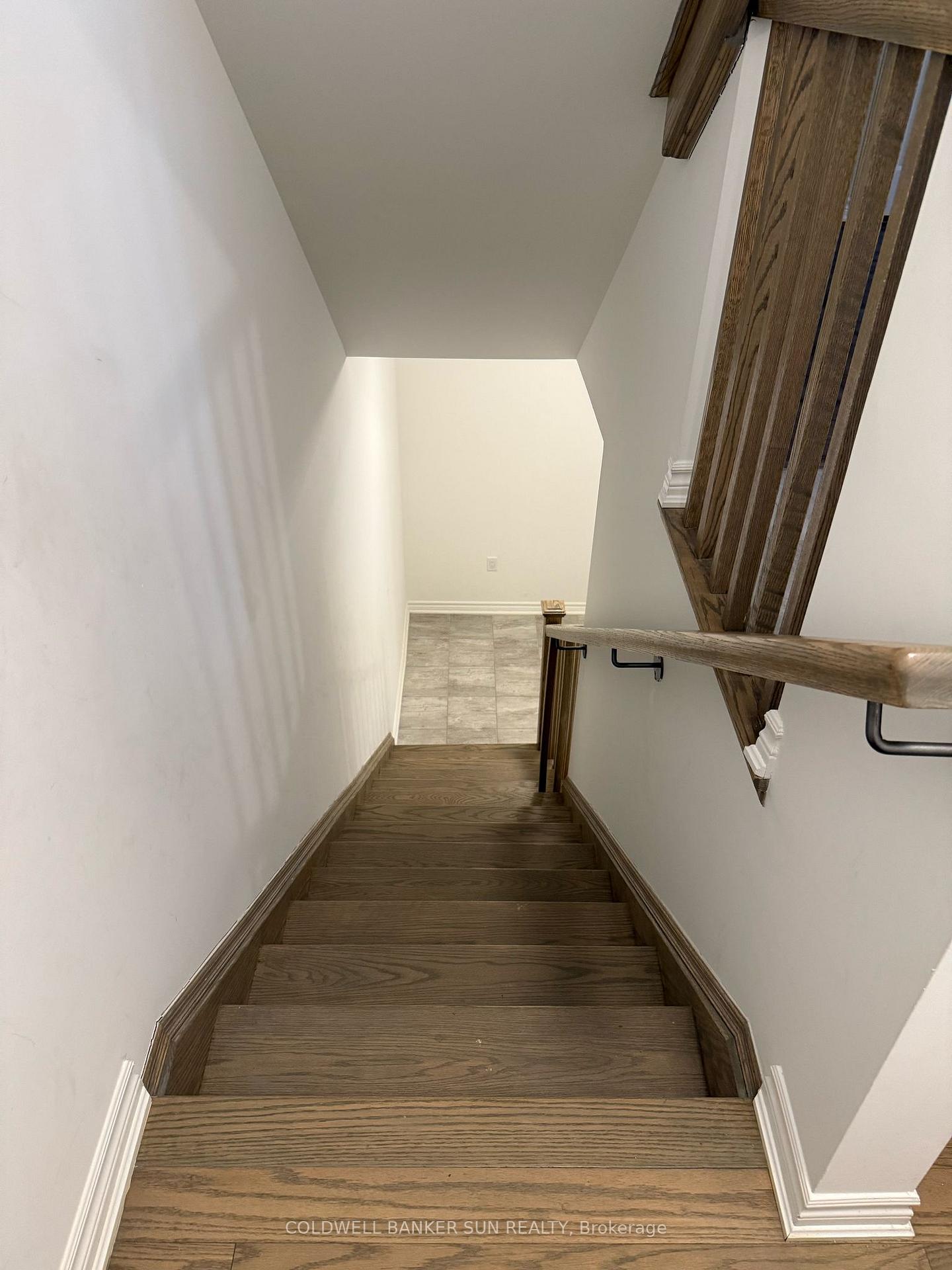 Photo 2 of 35 Melmar Street, Brampton, Northwest Brampton — HOMEH