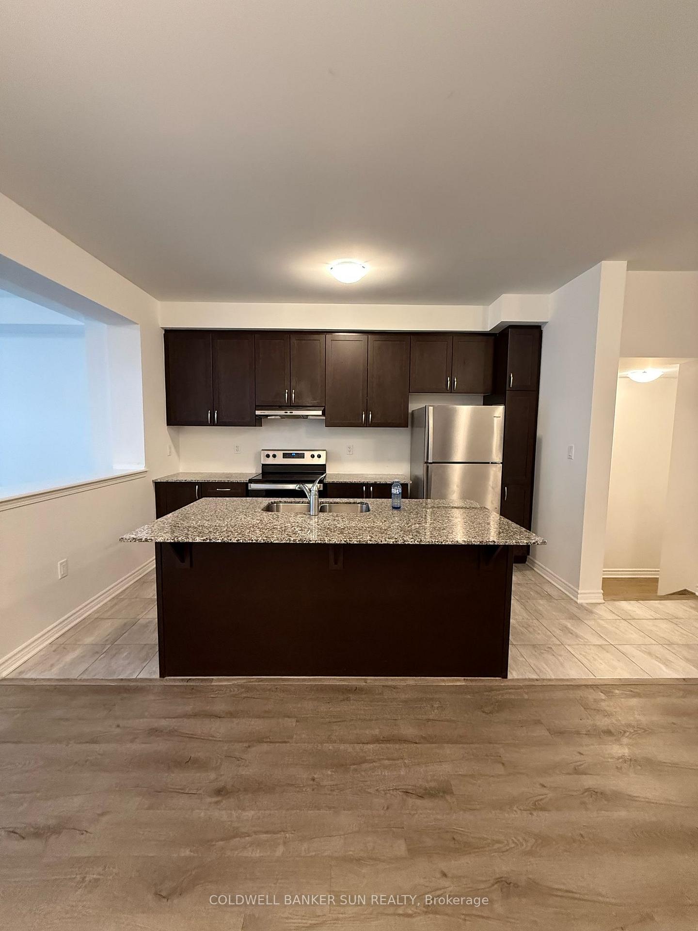 Photo 6 of 35 Melmar Street, Brampton, Northwest Brampton — HOMEH