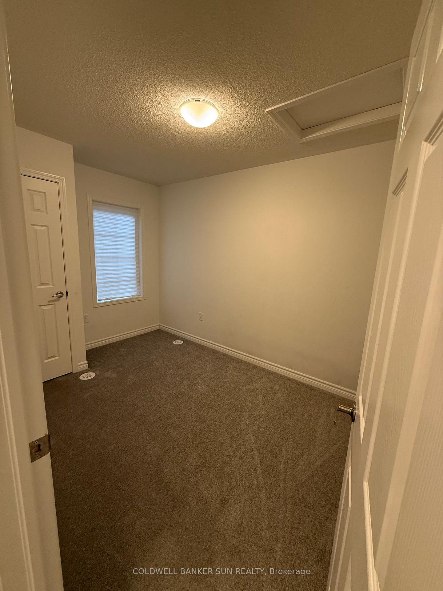 Photo 8 of 35 Melmar Street, Brampton, Northwest Brampton — HOMEH