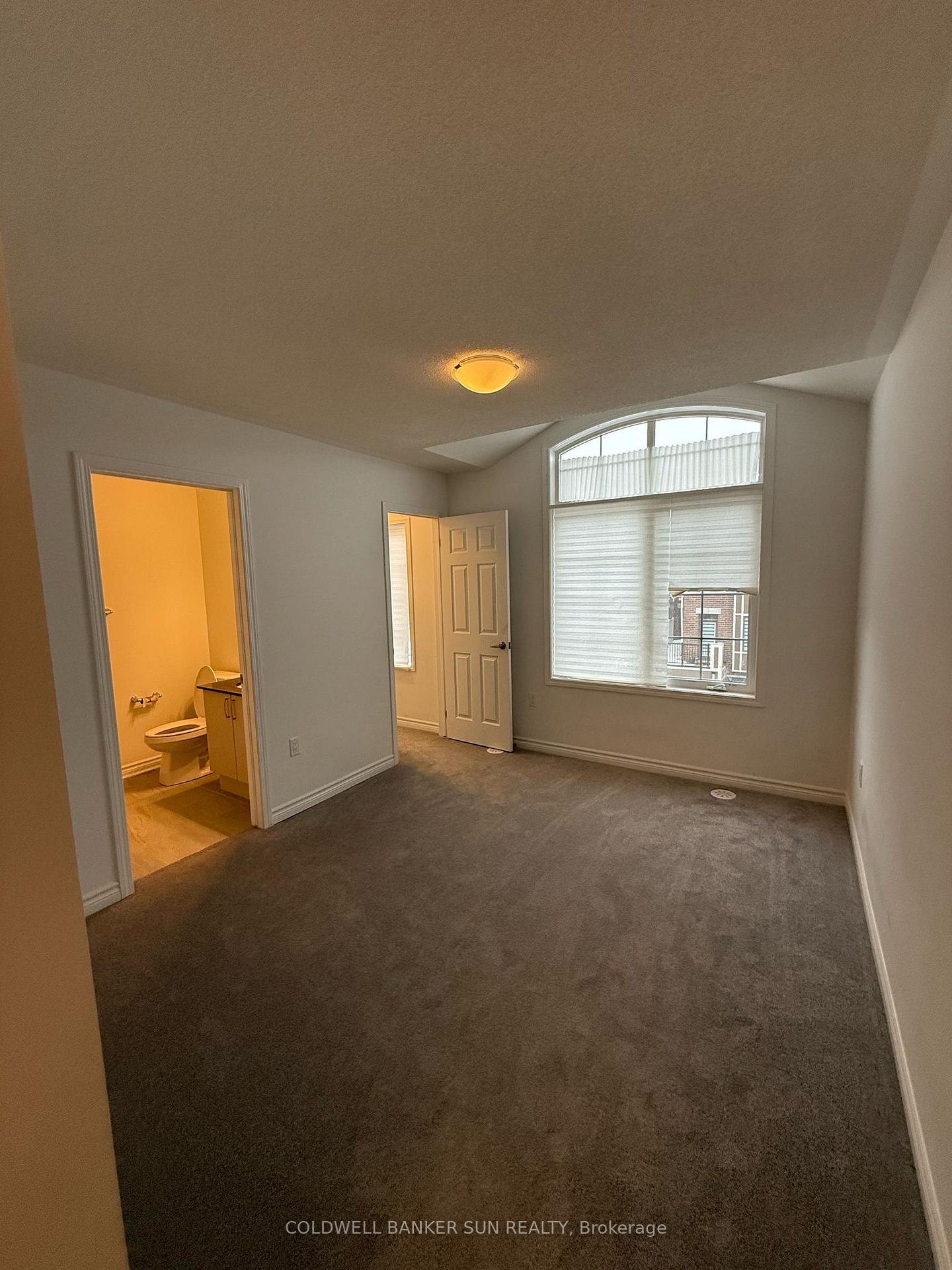 Photo 9 of 35 Melmar Street, Brampton, Northwest Brampton — HOMEH