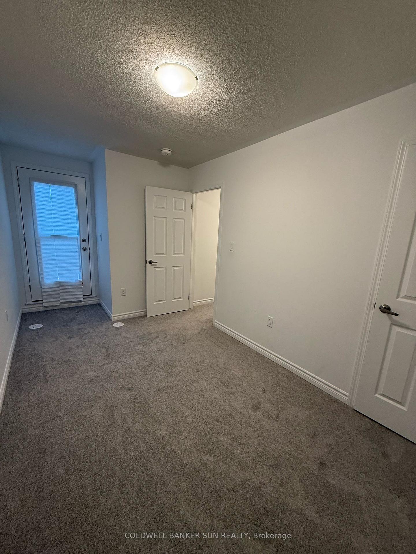 Photo 12 of 35 Melmar Street, Brampton, Northwest Brampton — HOMEH