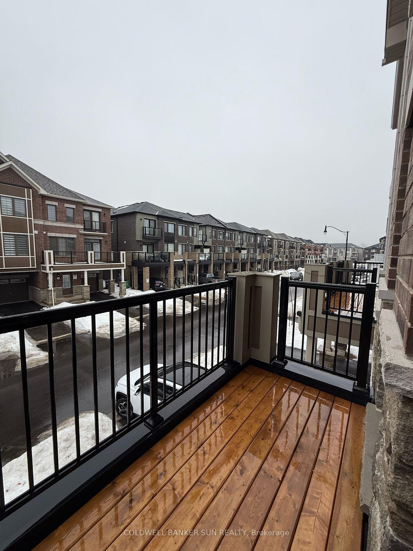 Photo 13 of 35 Melmar Street, Brampton, Northwest Brampton — HOMEH