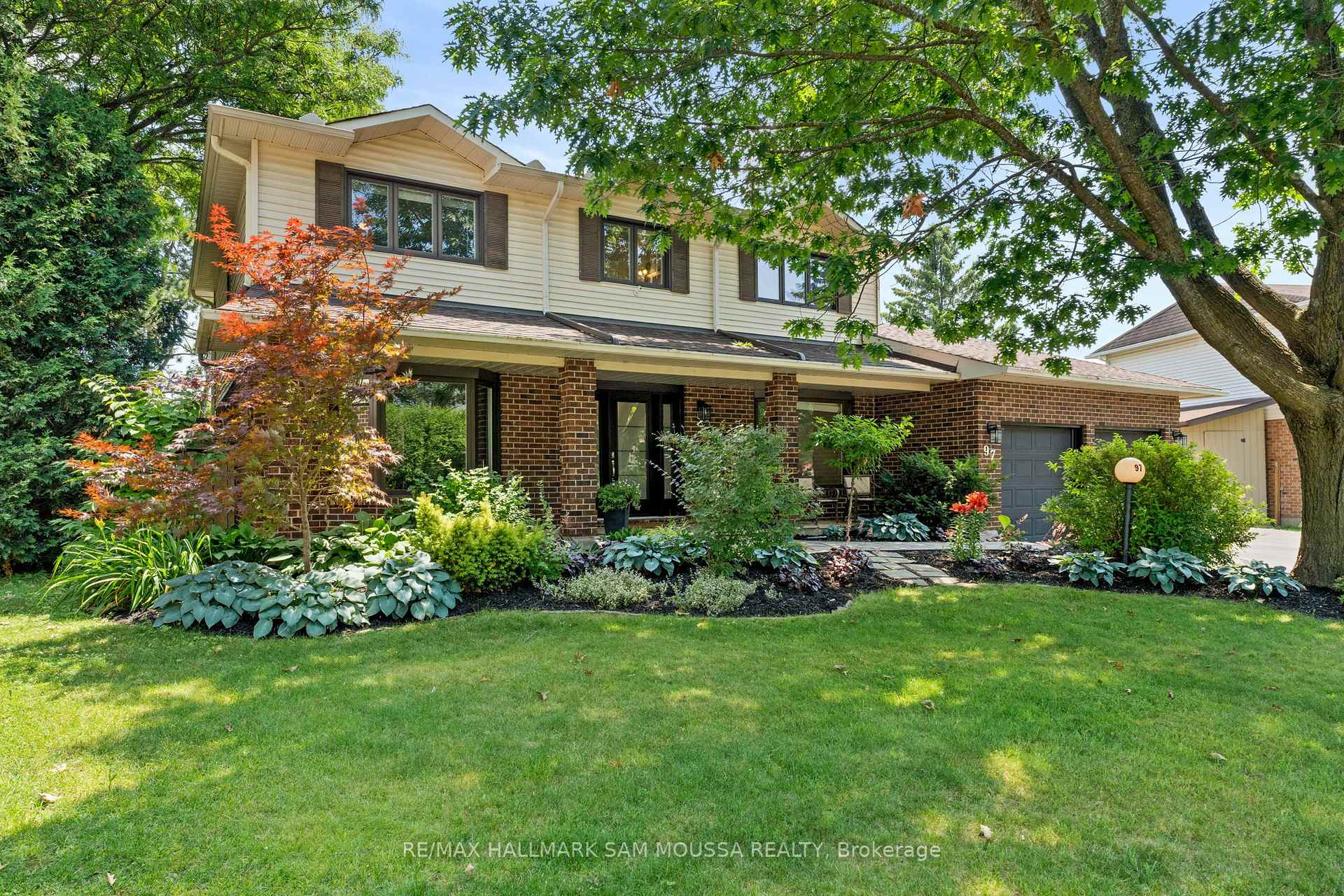 Photo 3 of 97 Thare Crescent, Ottawa, Barrhaven - Knollsbrook — HOMEH