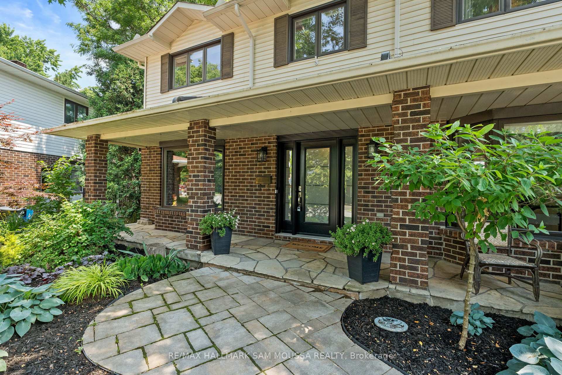 Photo 2 of 97 Thare Crescent, Ottawa, Barrhaven - Knollsbrook — HOMEH